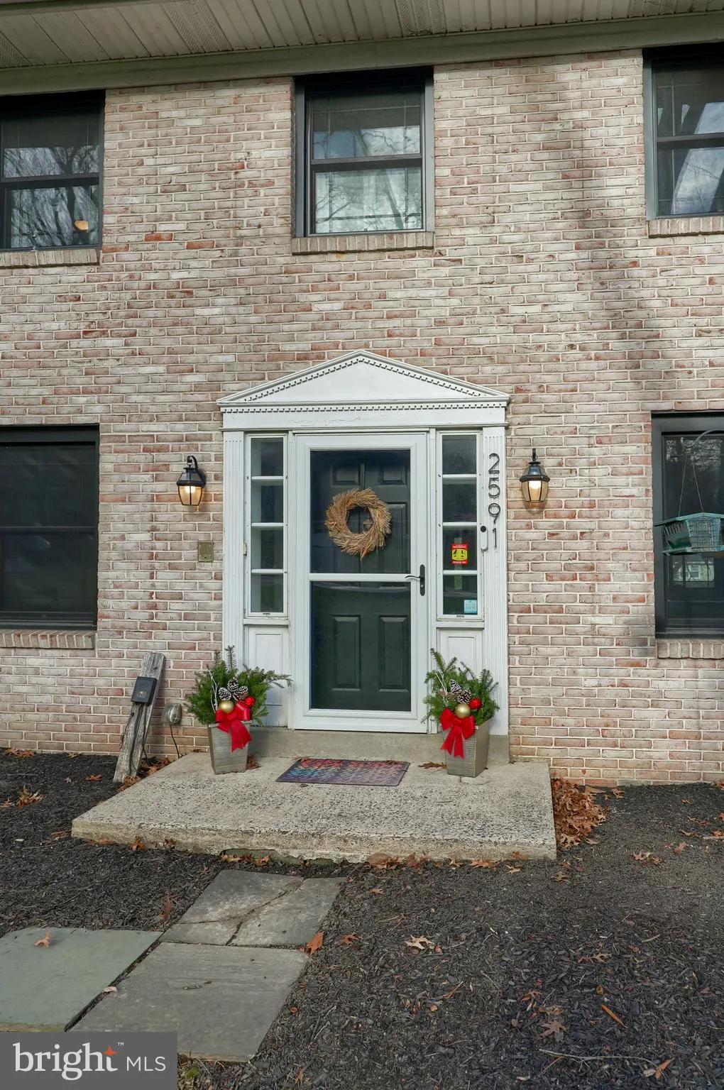 Lancaster, Pennsylvania 17601, United States, 4 Bedrooms Bedrooms, ,3 BathroomsBathrooms,Residential,Active,252824