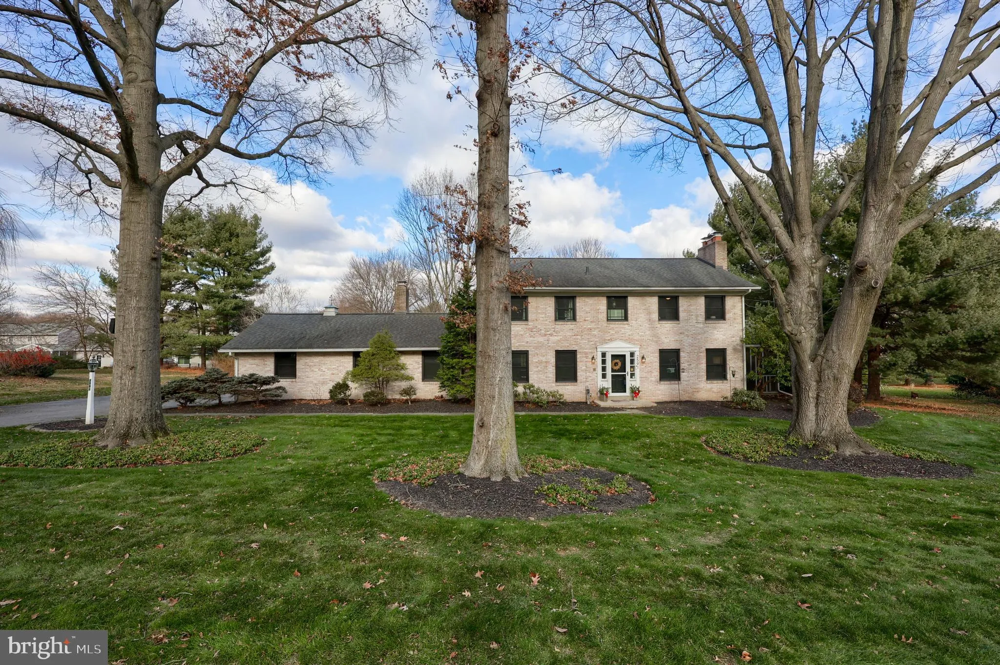 Lancaster, Pennsylvania 17601, United States, 4 Bedrooms Bedrooms, ,3 BathroomsBathrooms,Residential,Active,252824