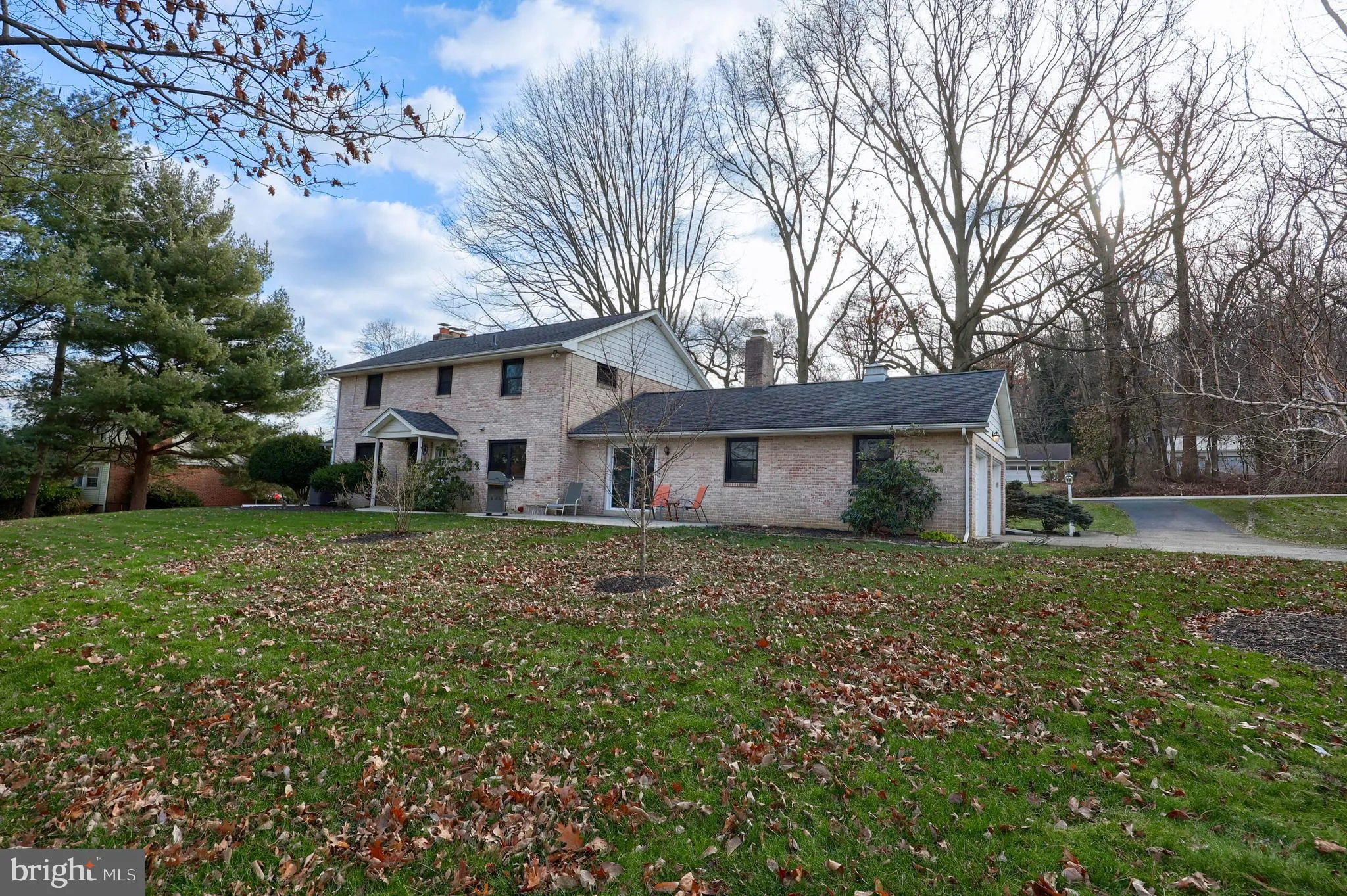 Lancaster, Pennsylvania 17601, United States, 4 Bedrooms Bedrooms, ,3 BathroomsBathrooms,Residential,Active,252824