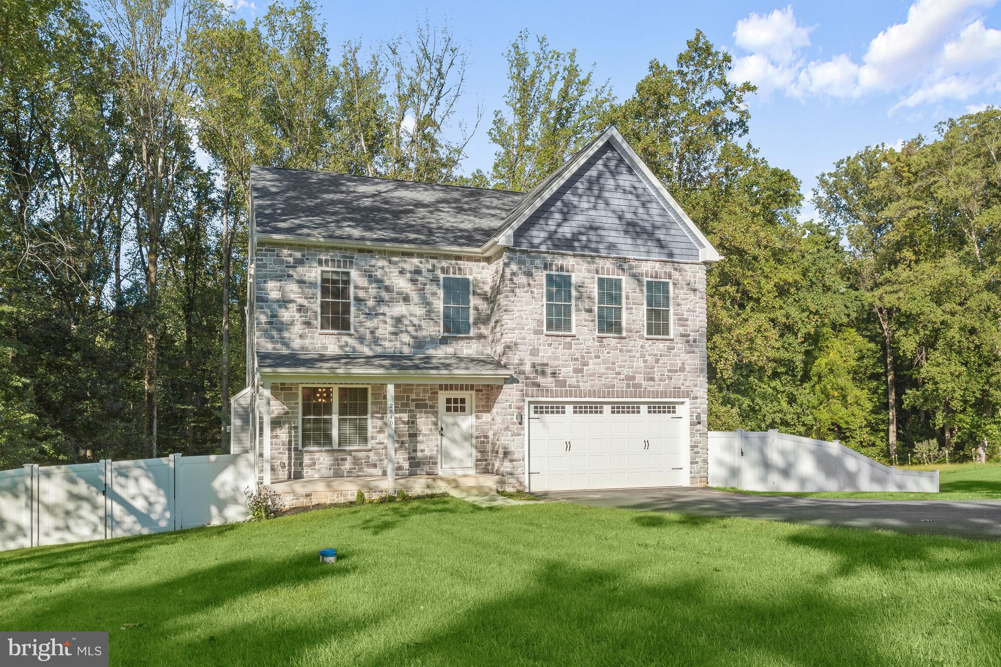 WINDSOR  MILL - Residential