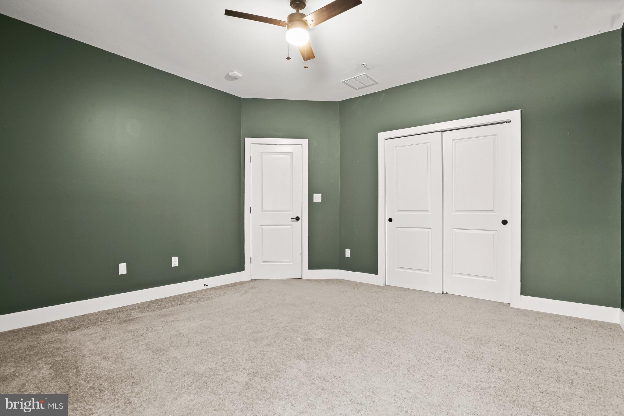 WINDSOR  MILL - Residential