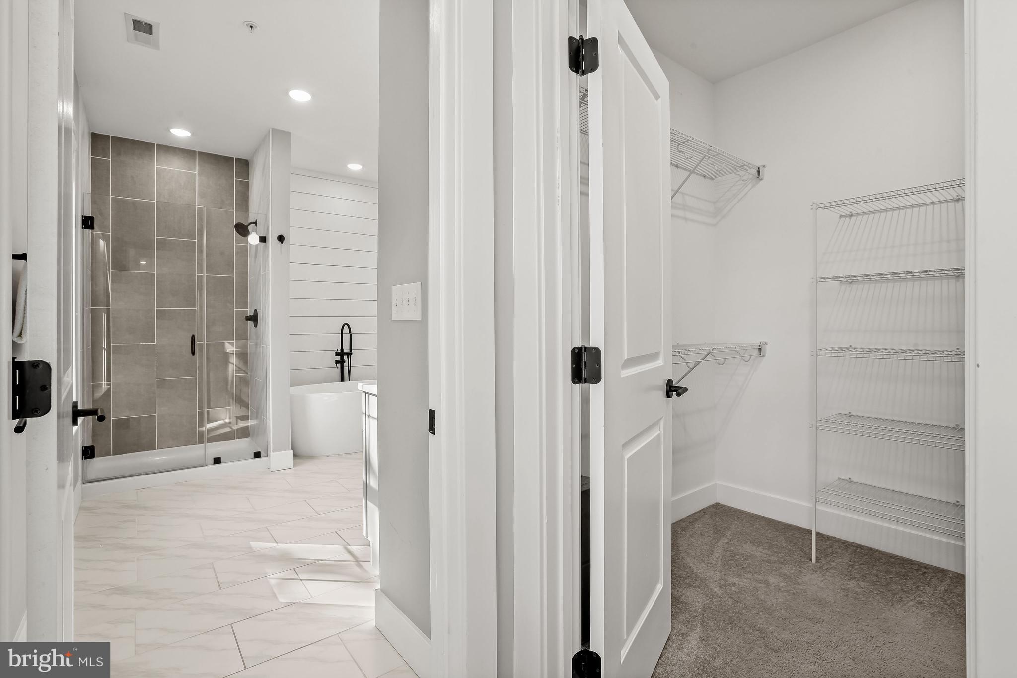 WINDSOR  MILL - Residential