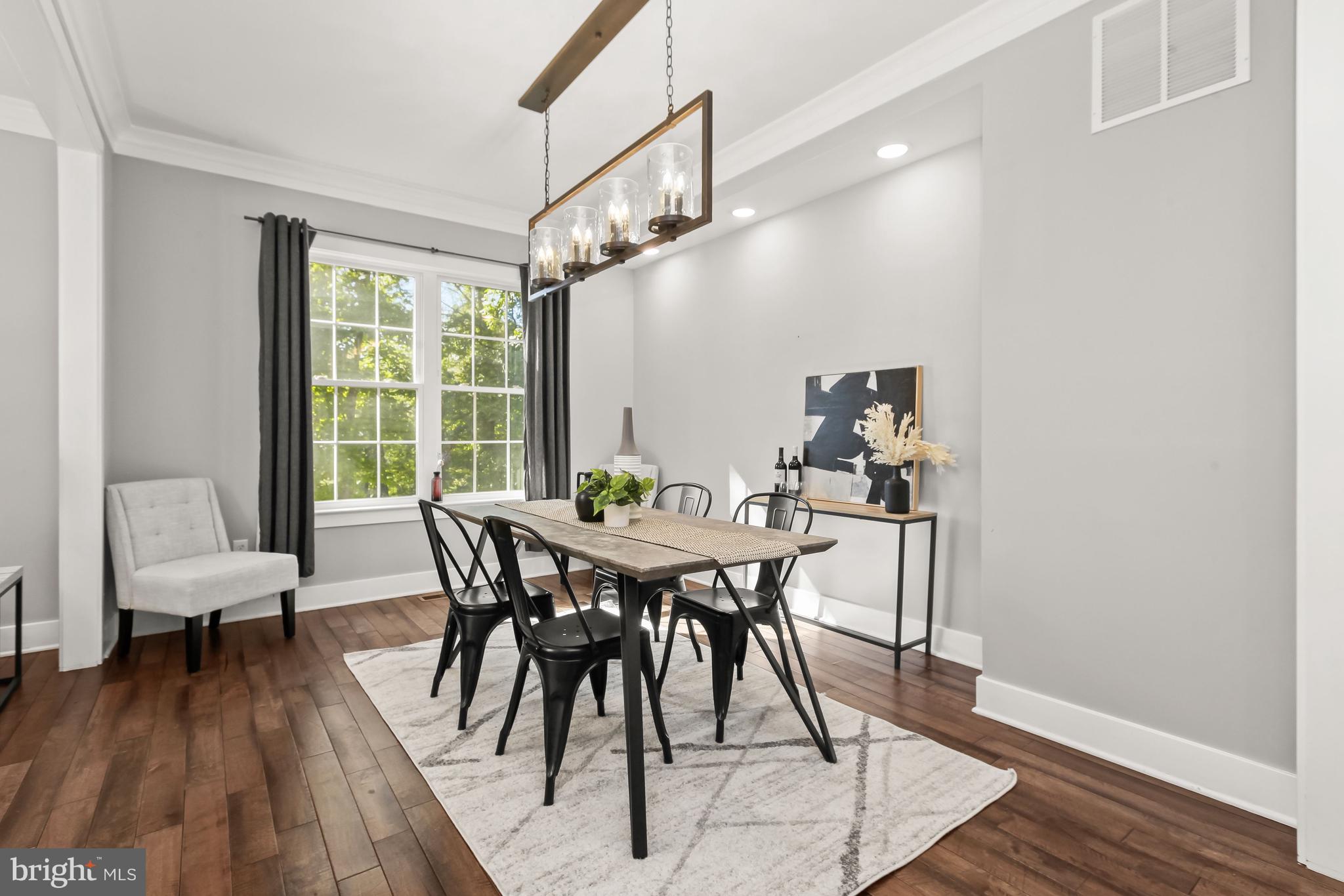 WINDSOR  MILL - Residential