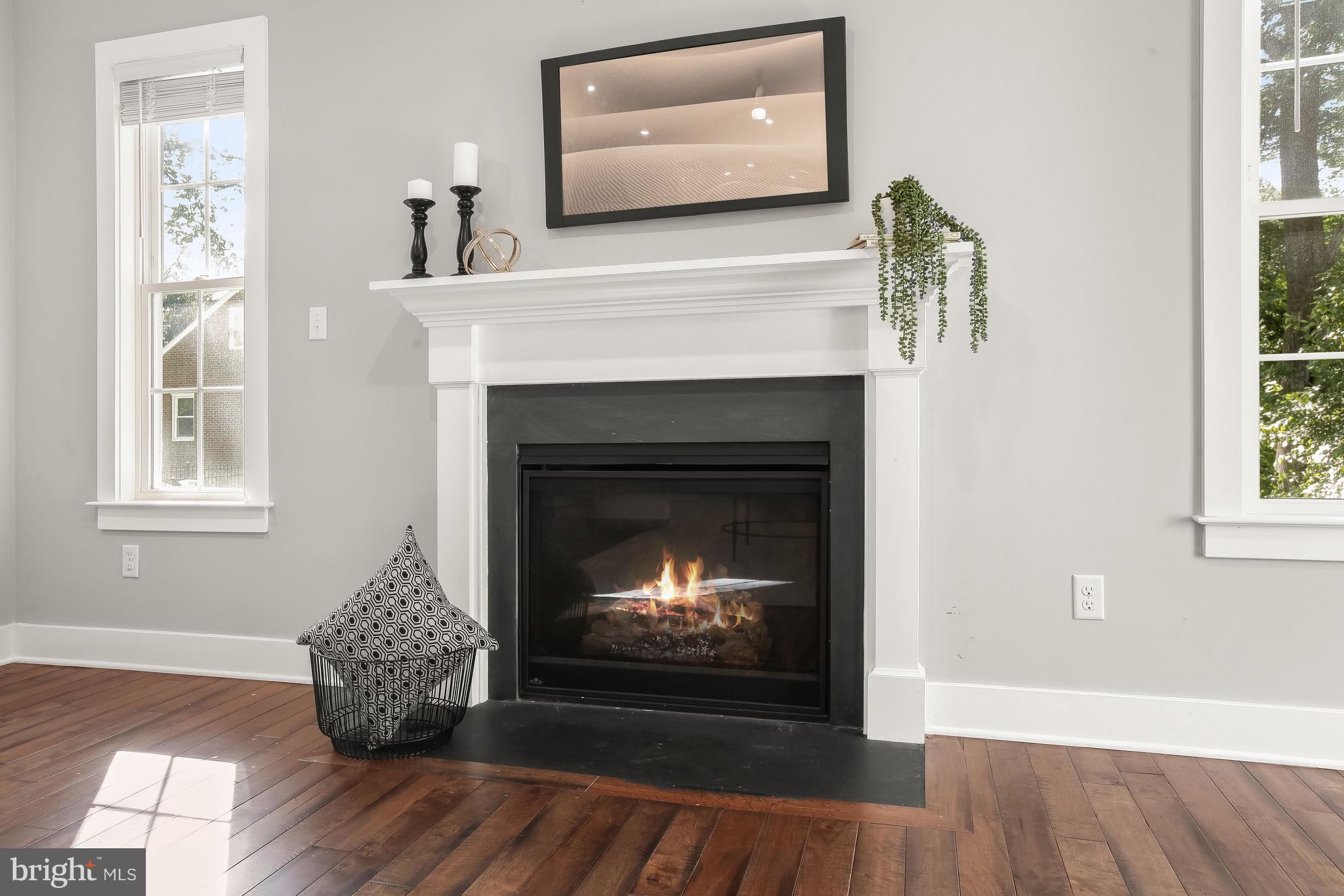 WINDSOR  MILL - Residential