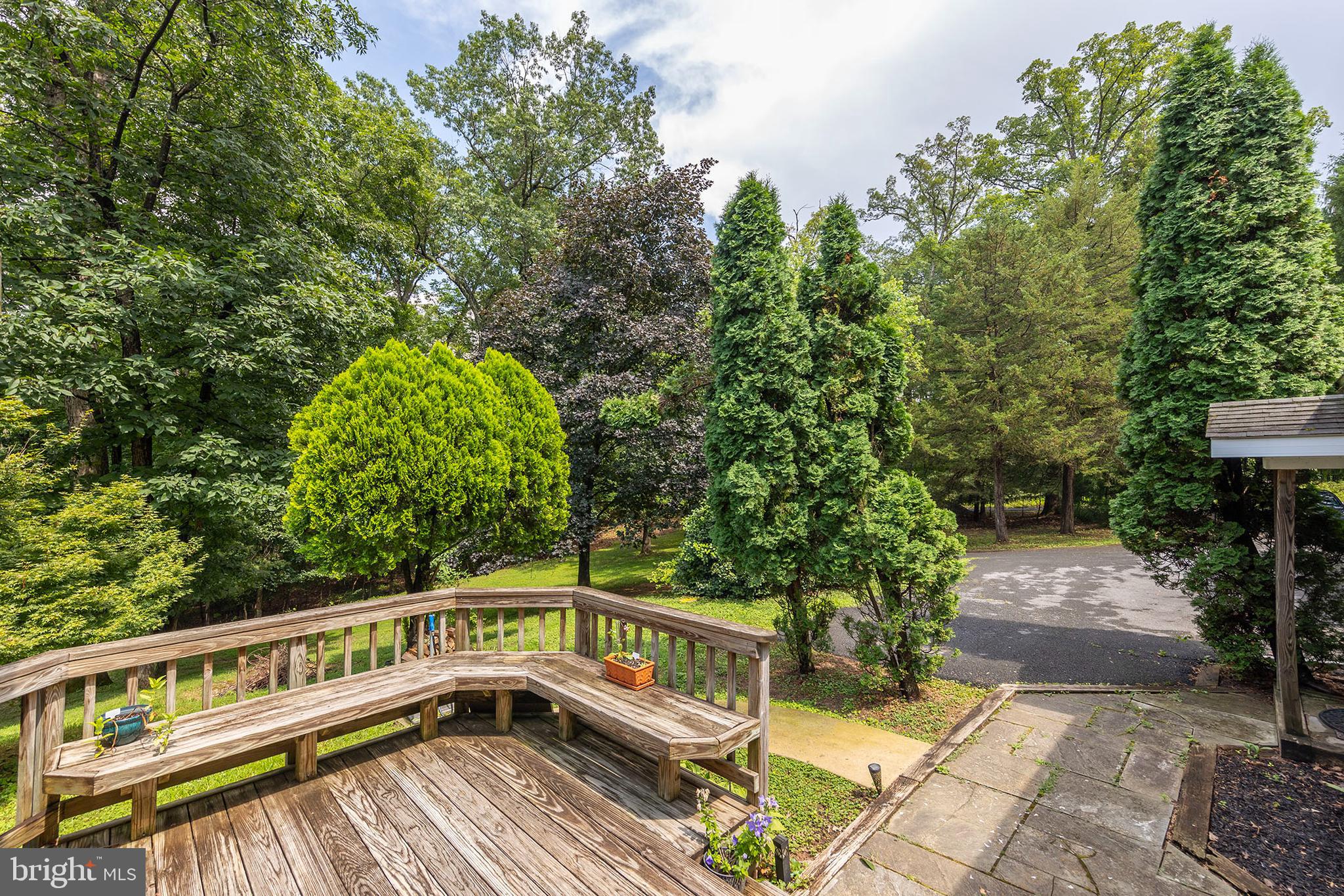 68 FARMS RIDGE LANE