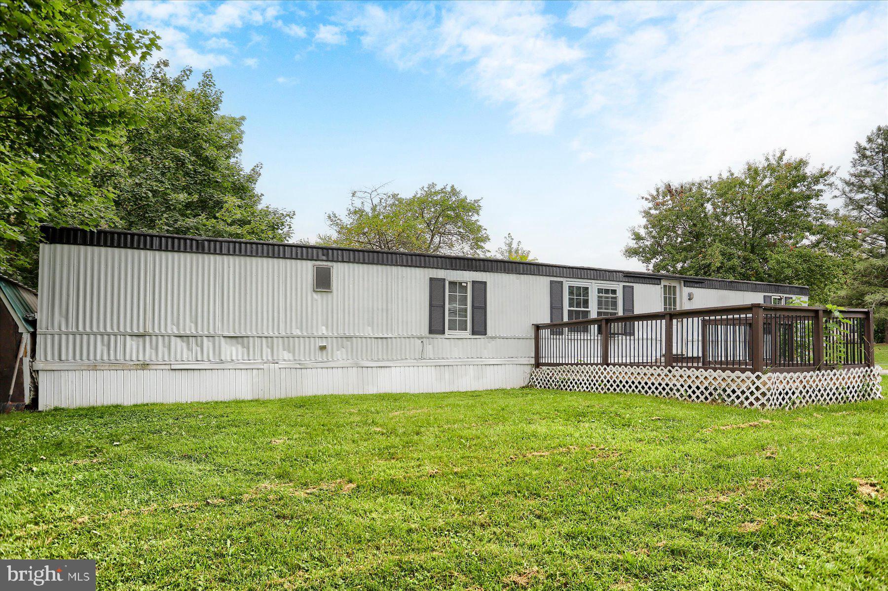 18 AMARA LANE
