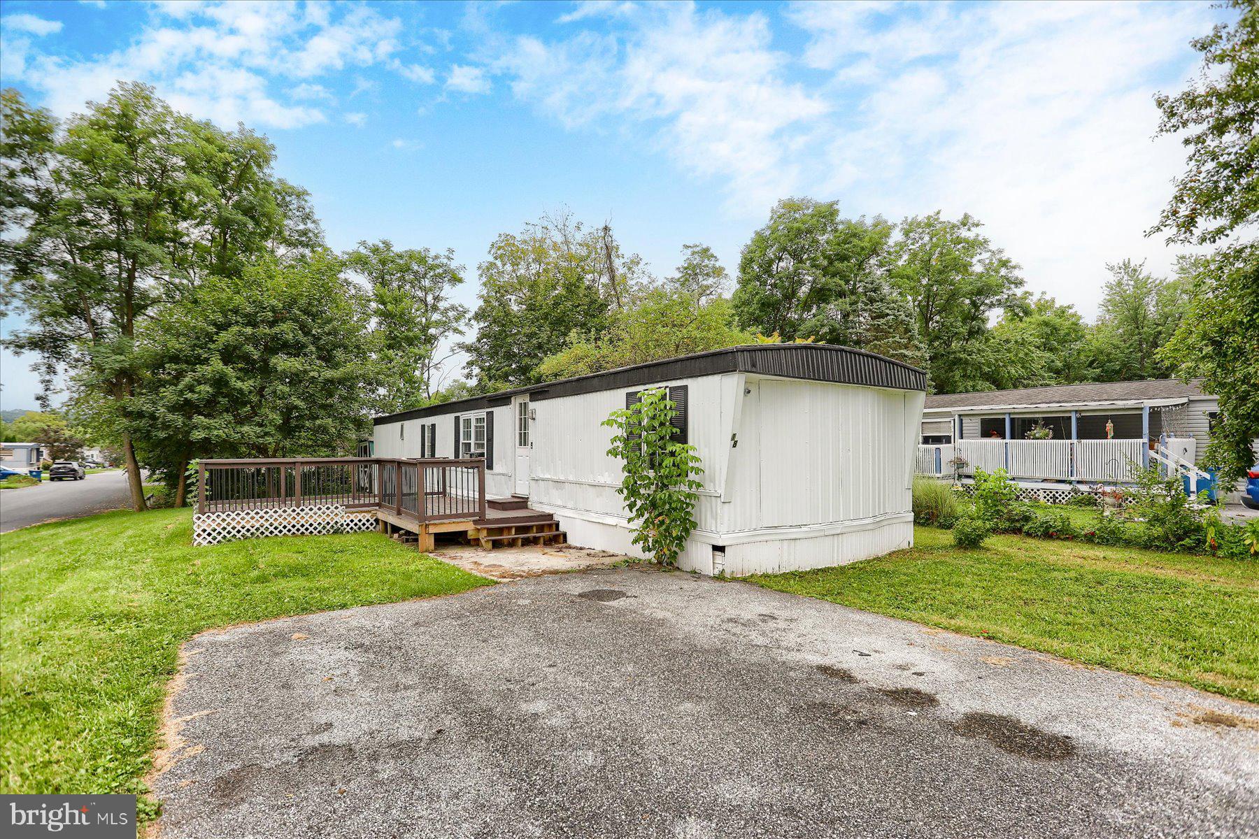 18 AMARA LANE