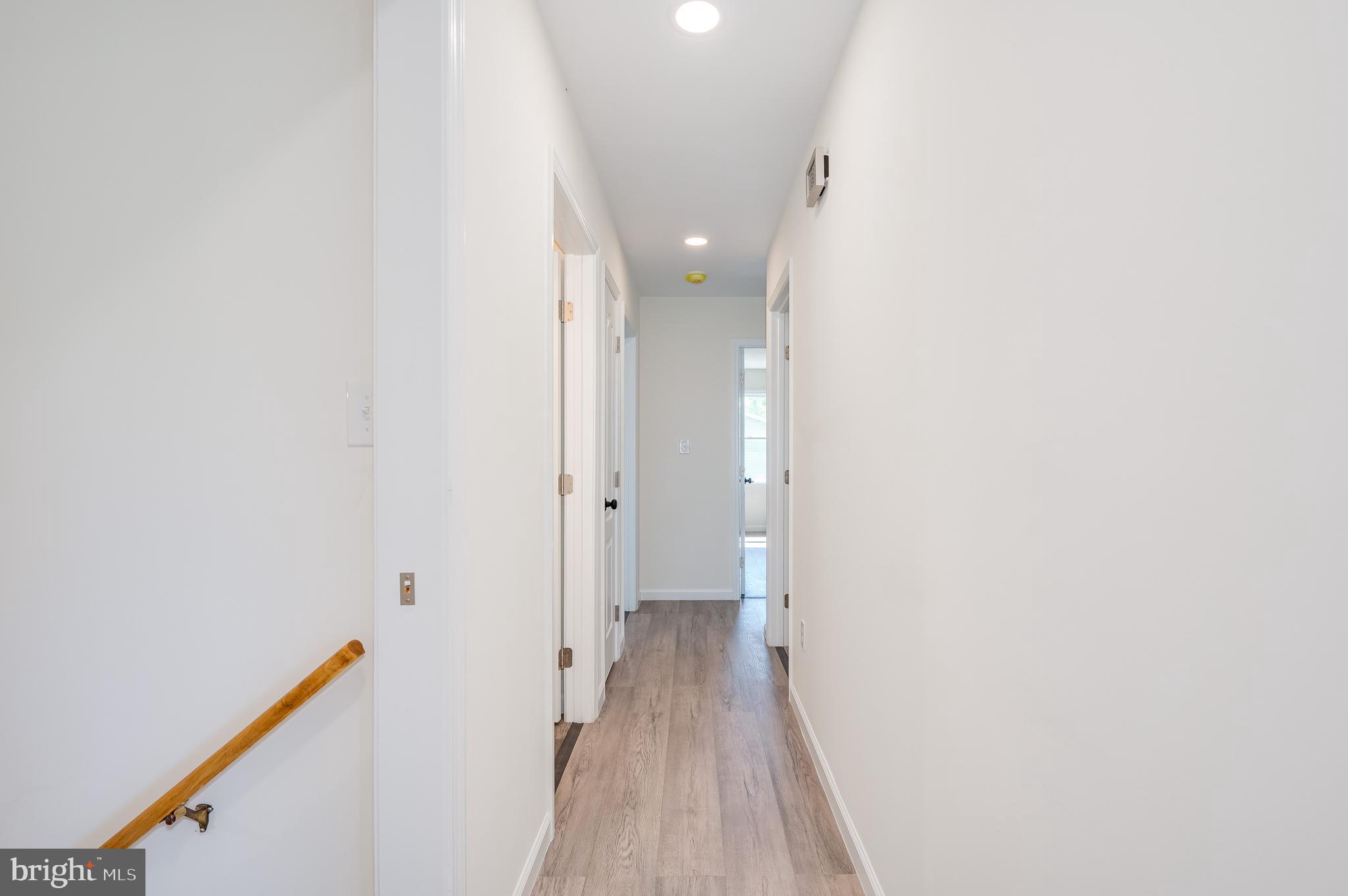 MOUNTAIN VIEW ACRES - Residential