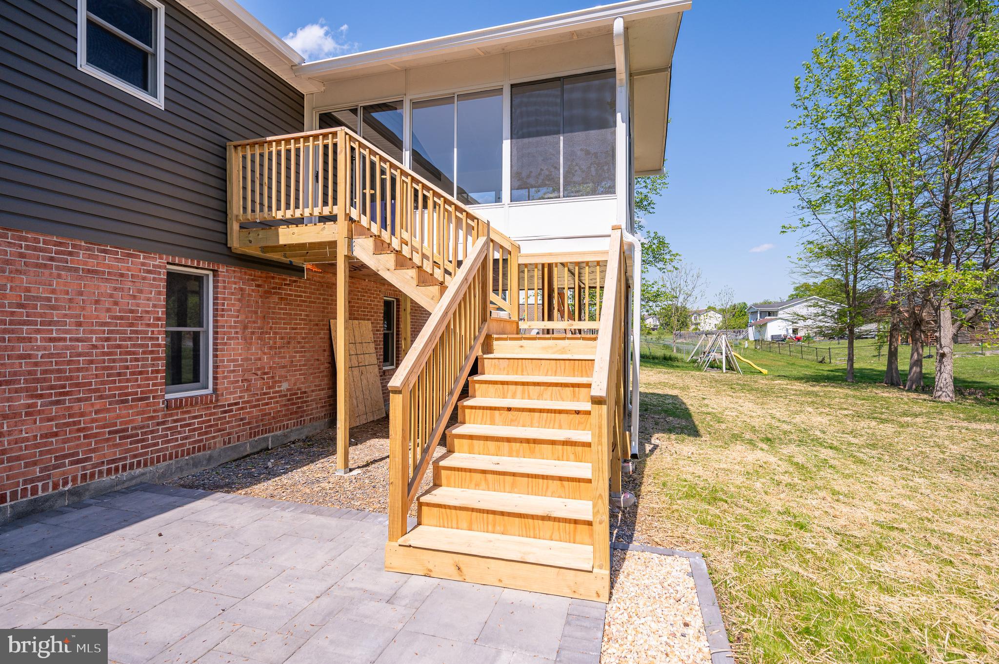 MOUNTAIN VIEW ACRES - Residential