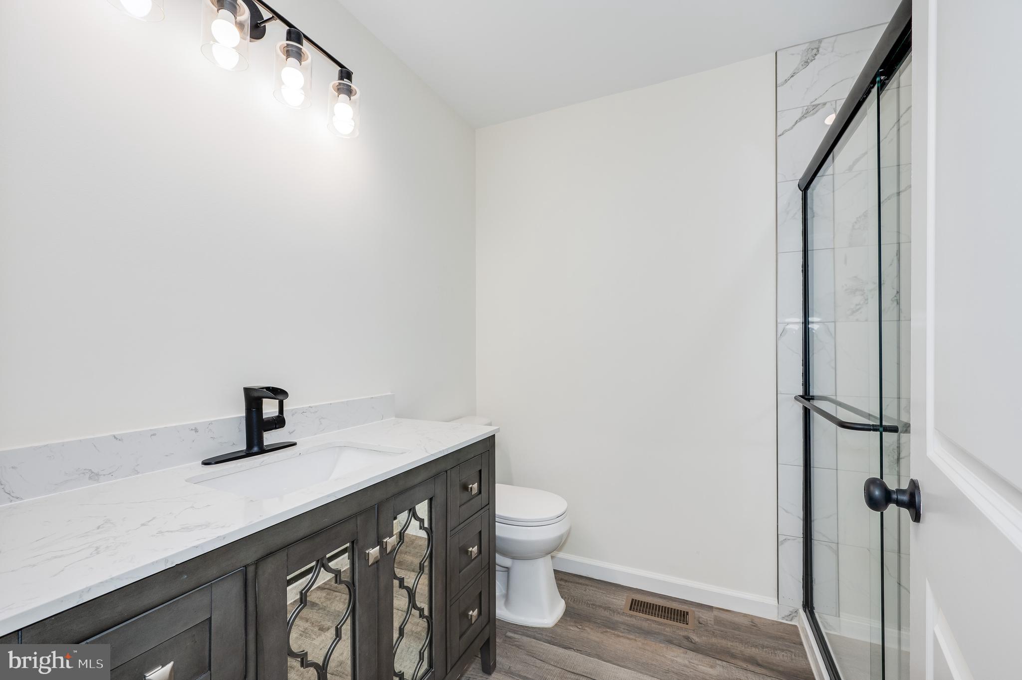 MOUNTAIN VIEW ACRES - Residential