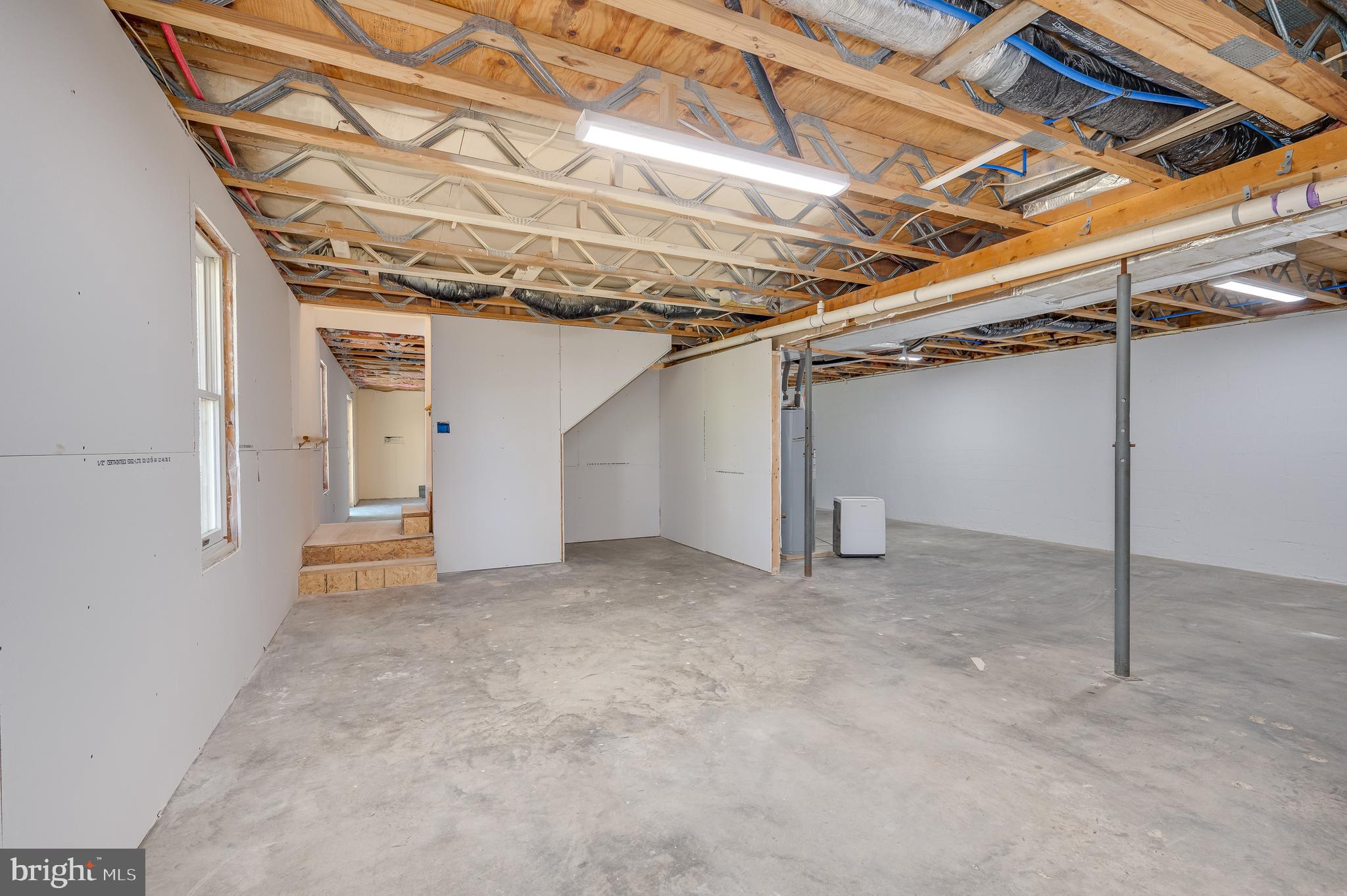 MOUNTAIN VIEW ACRES - Residential