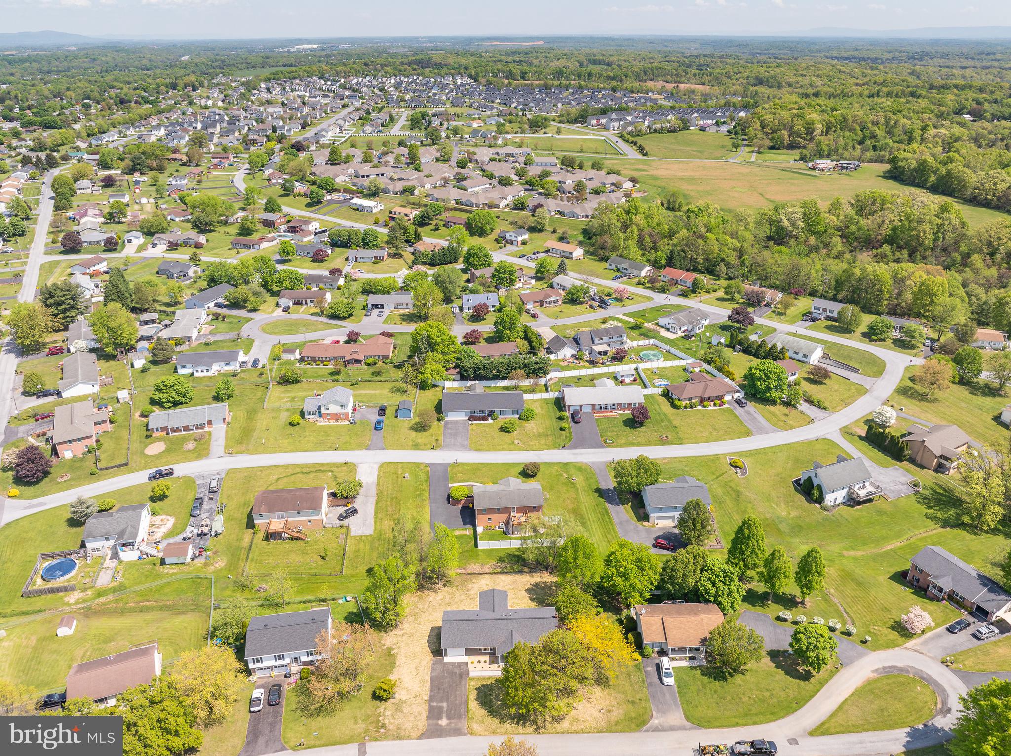 MOUNTAIN VIEW ACRES - Residential