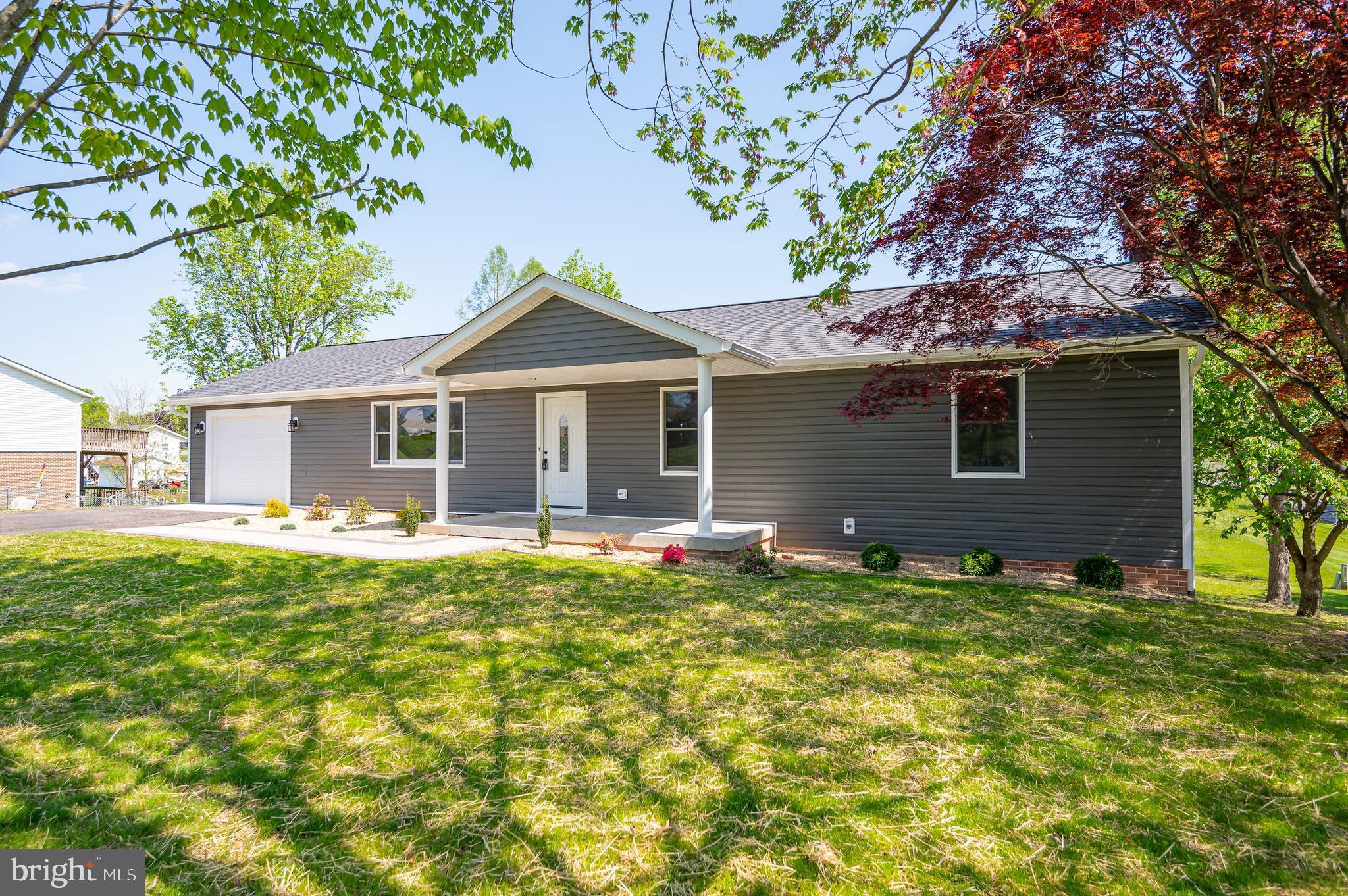 MOUNTAIN VIEW ACRES - Residential