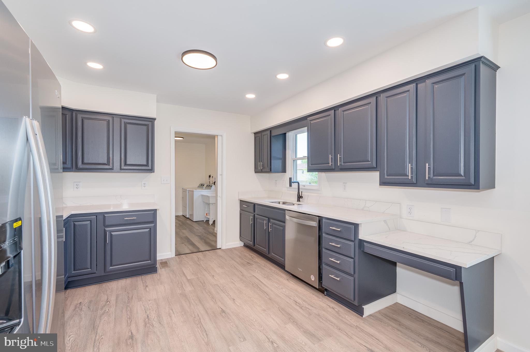 MOUNTAIN VIEW ACRES - Residential