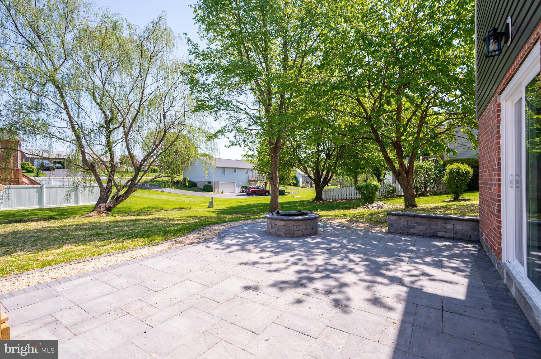 MOUNTAIN VIEW ACRES - Residential