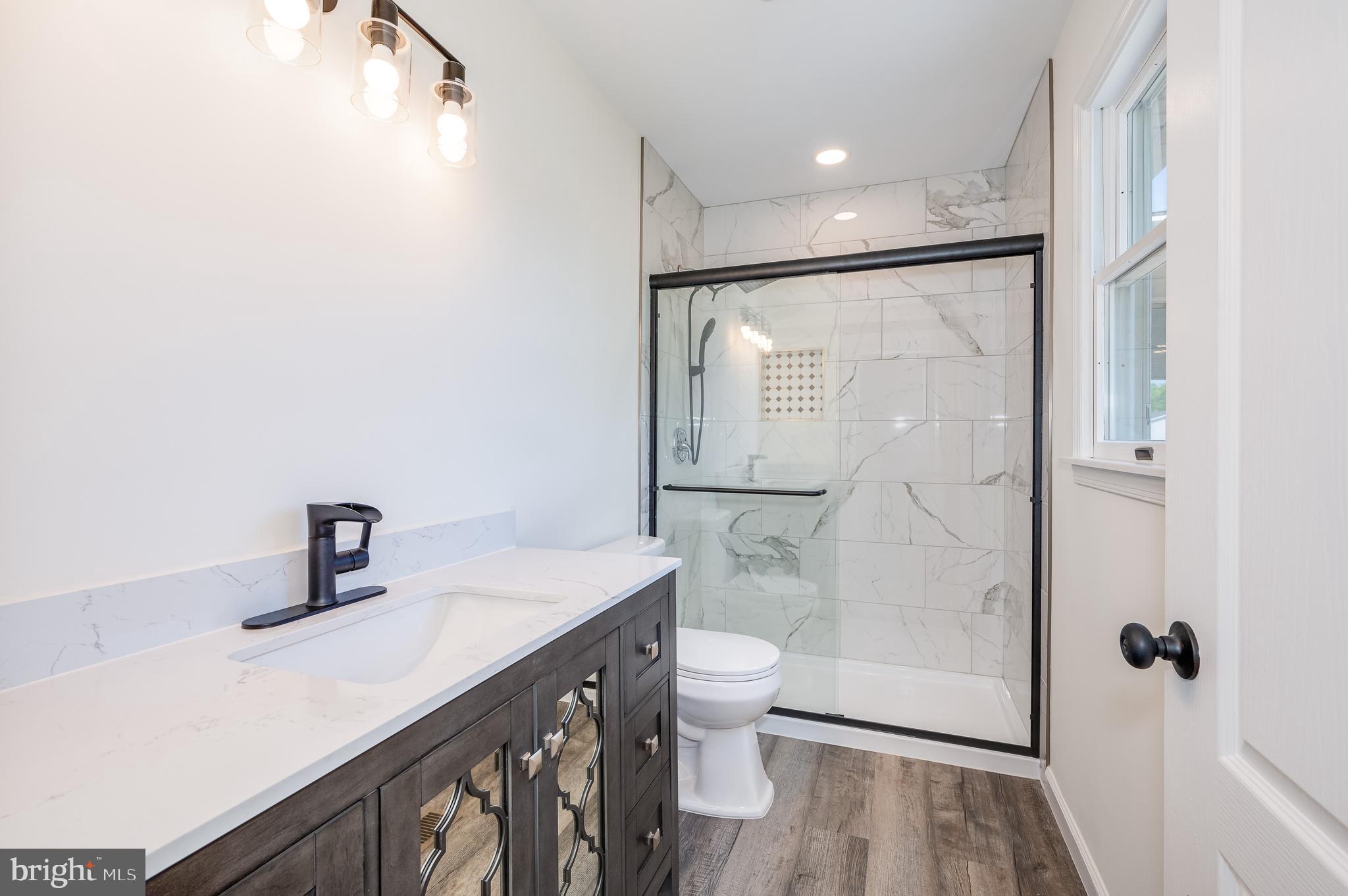 MOUNTAIN VIEW ACRES - Residential