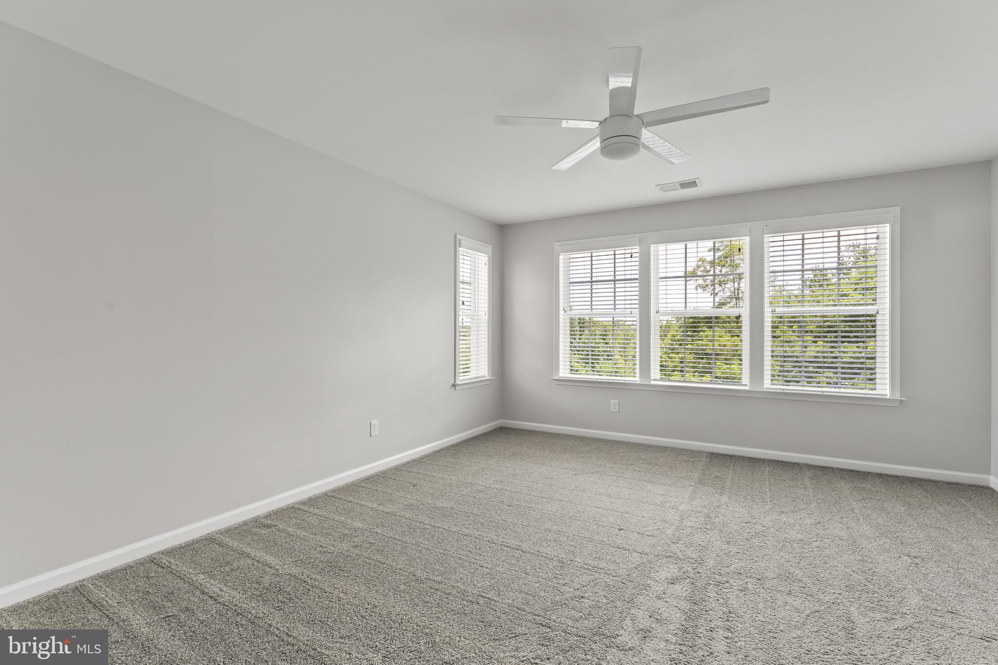 COWAN CROSSING - Residential