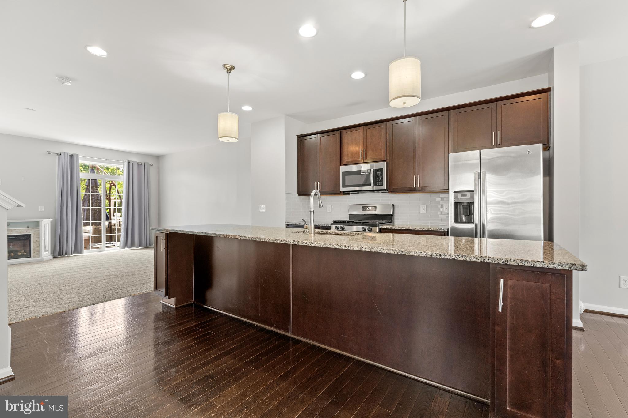 COWAN CROSSING - Residential