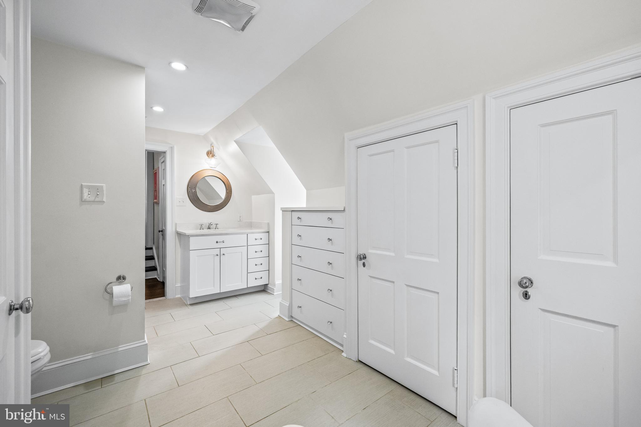 CAVES VALLEY - Residential