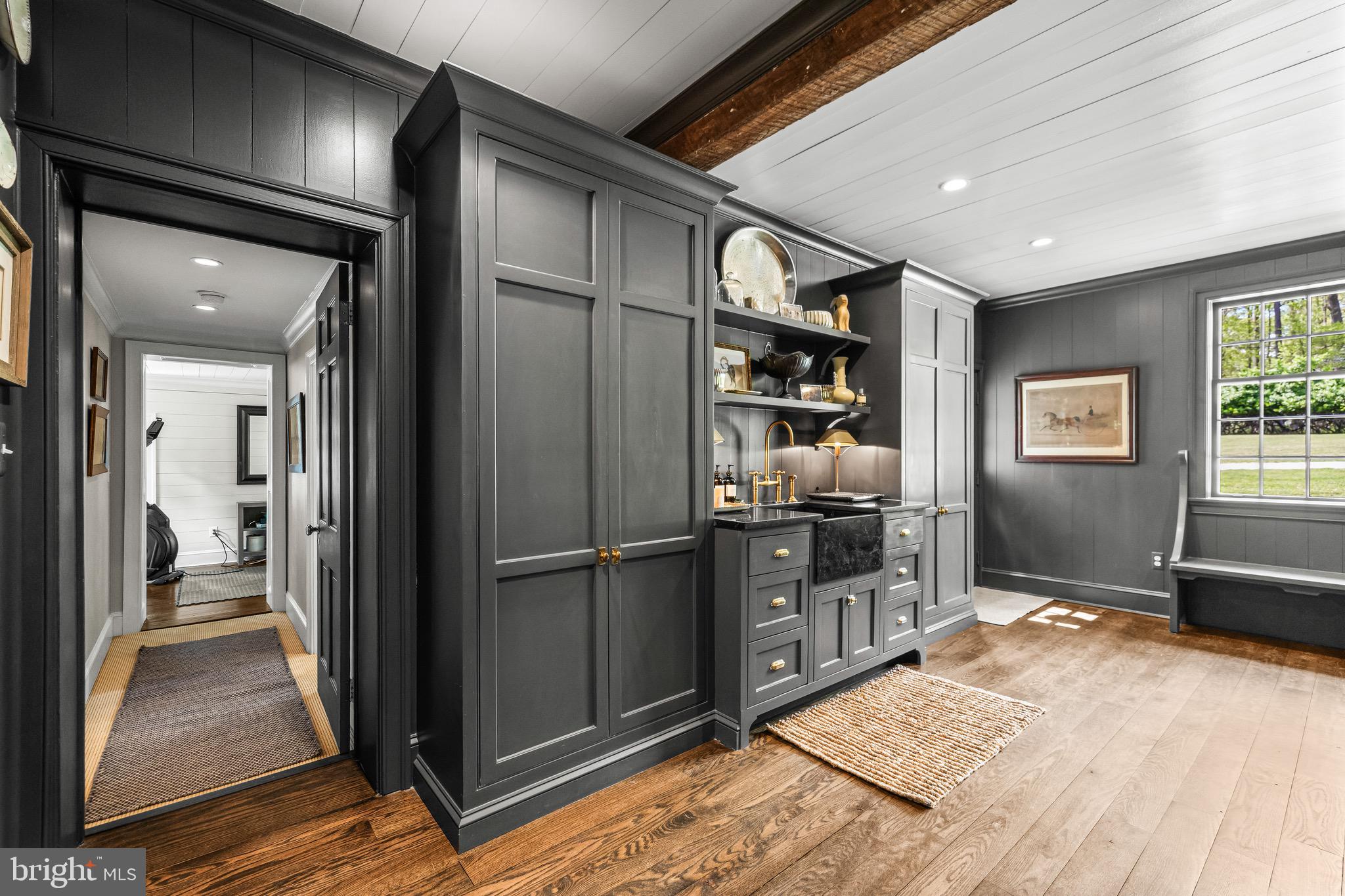 CAVES VALLEY - Residential