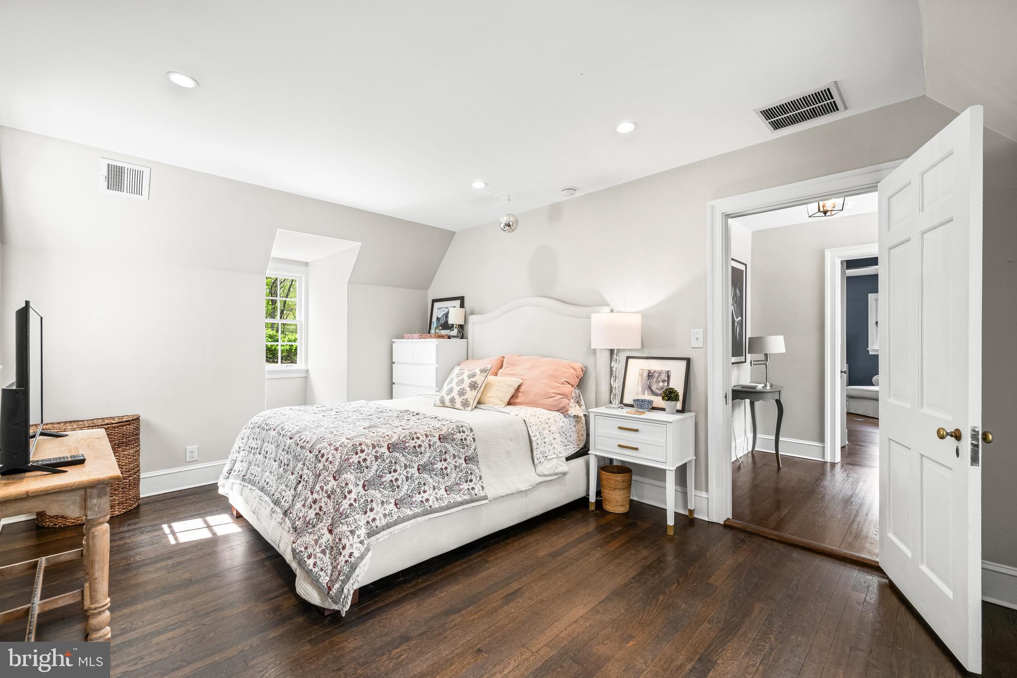 CAVES VALLEY - Residential