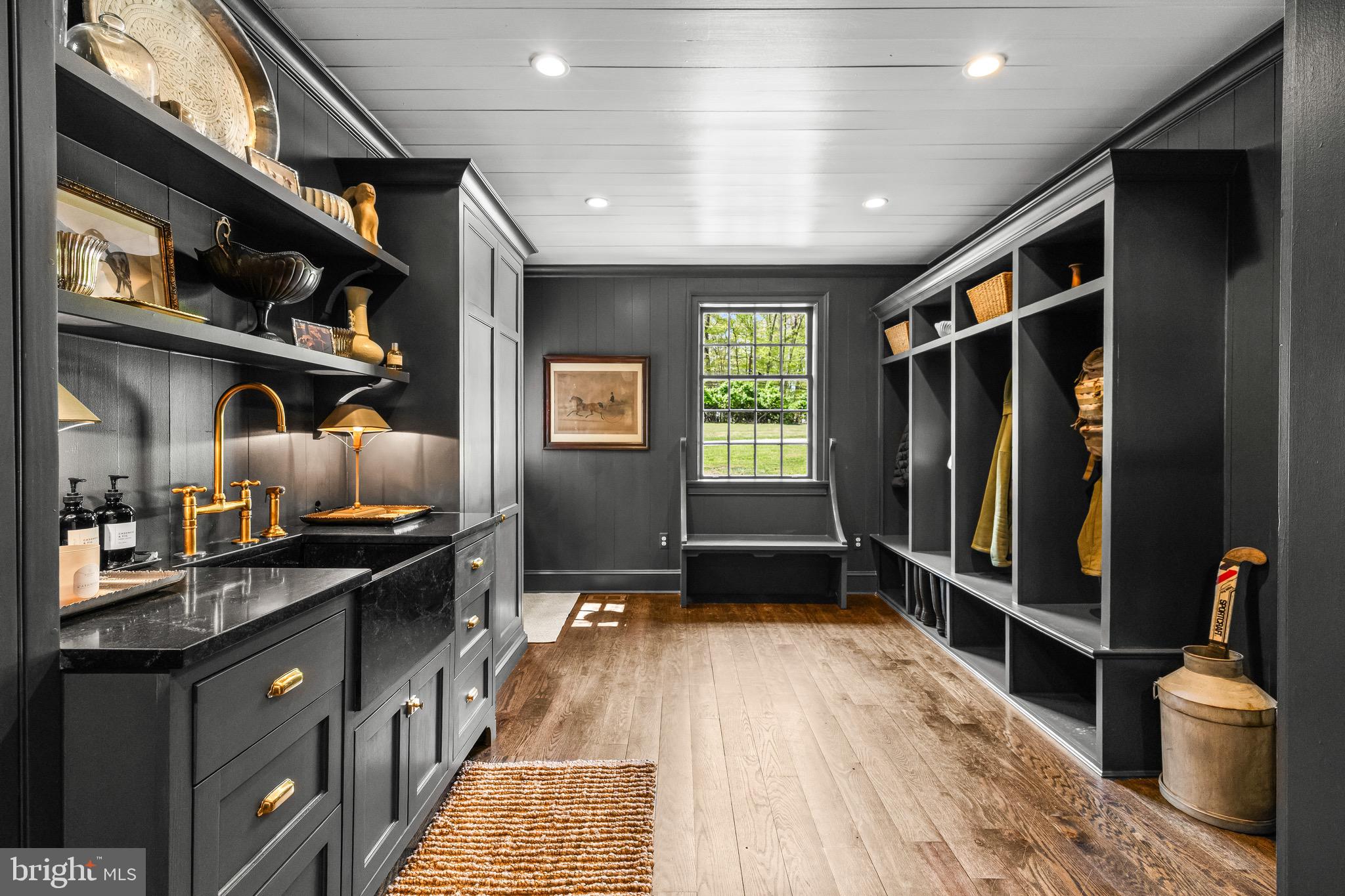 CAVES VALLEY - Residential