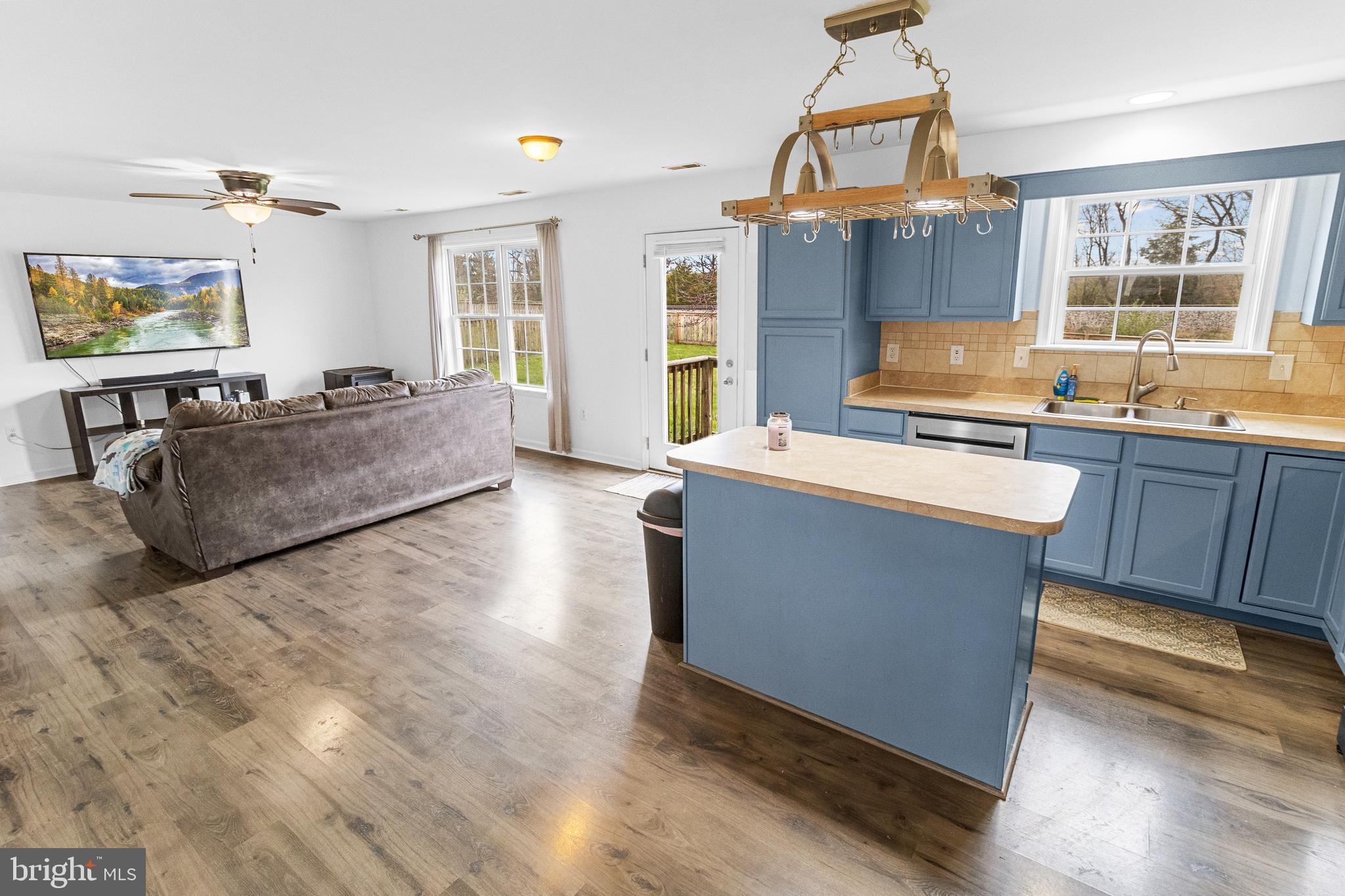 HAMMONDS MILL - Residential