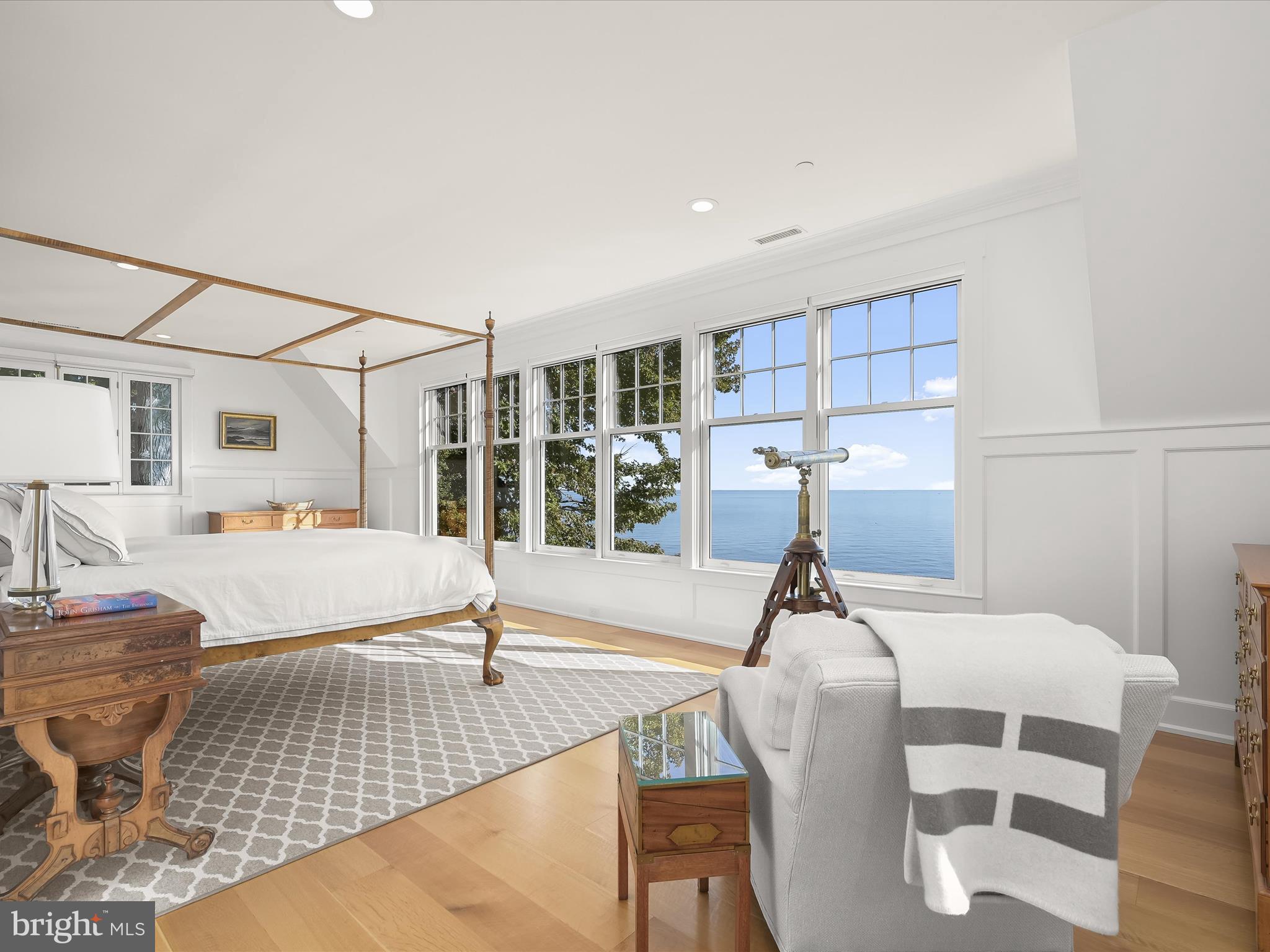 GIBSON ISLAND - Residential