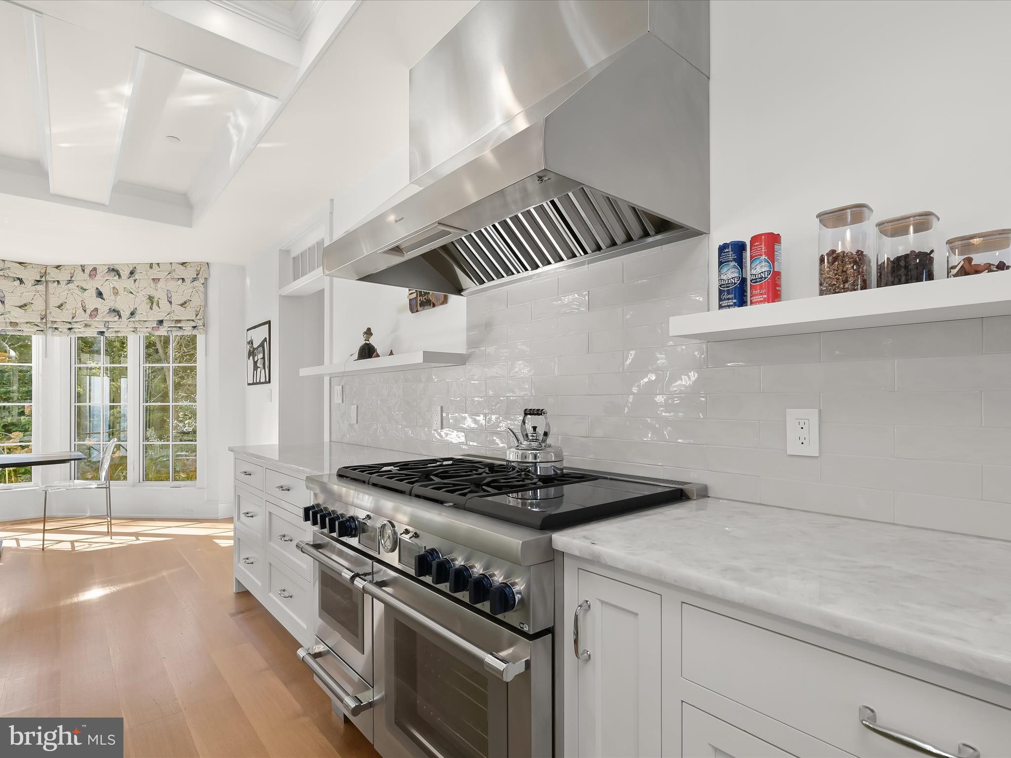 GIBSON ISLAND - Residential