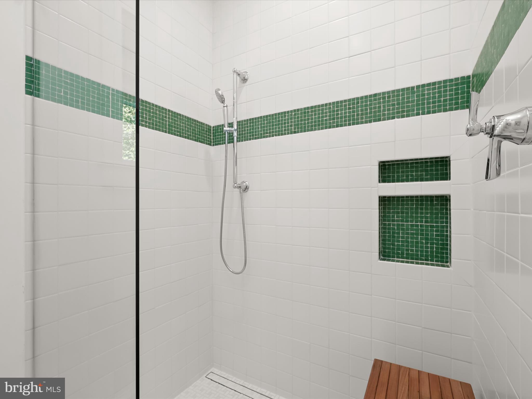 GIBSON ISLAND - Residential