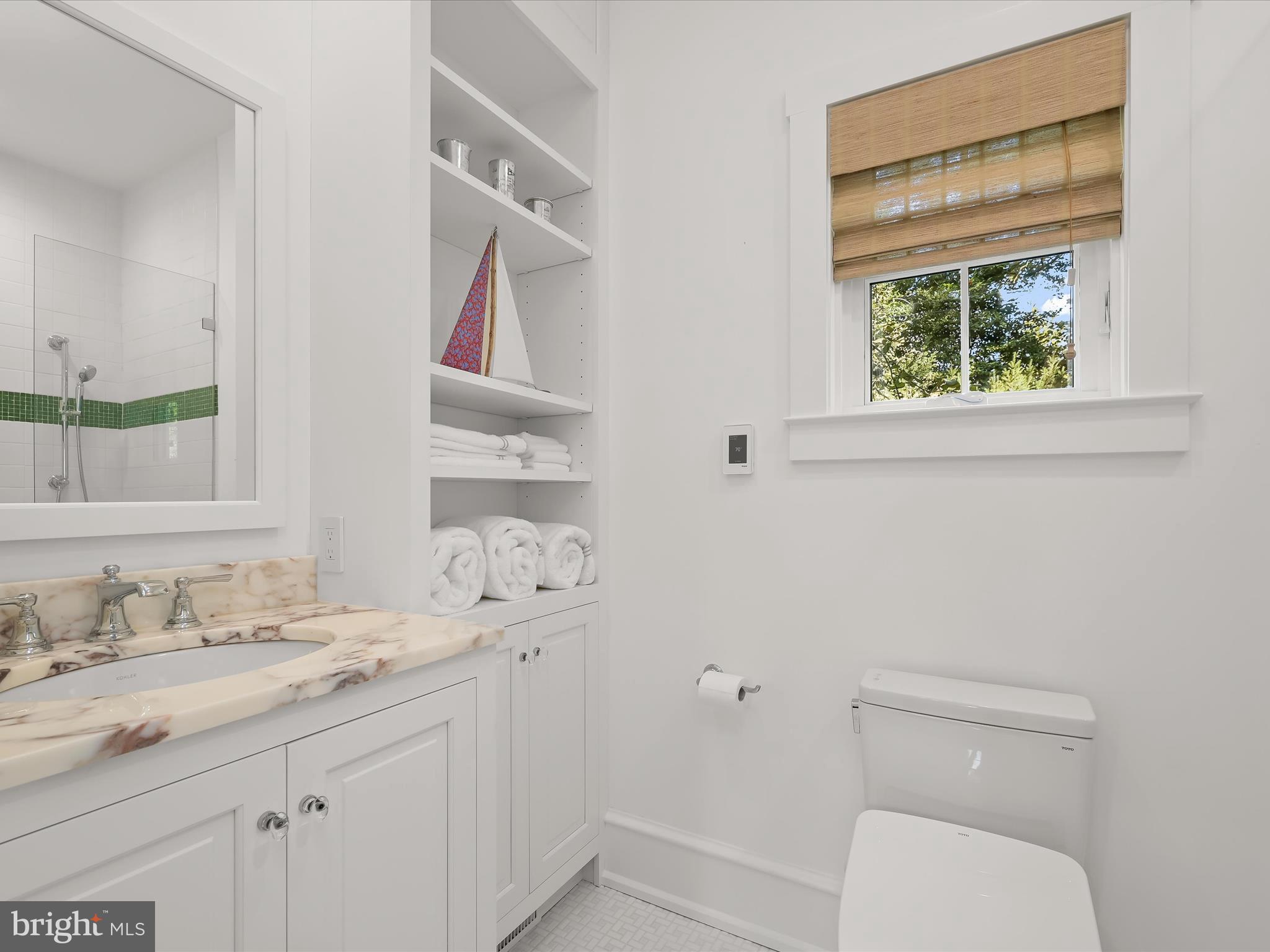 GIBSON ISLAND - Residential