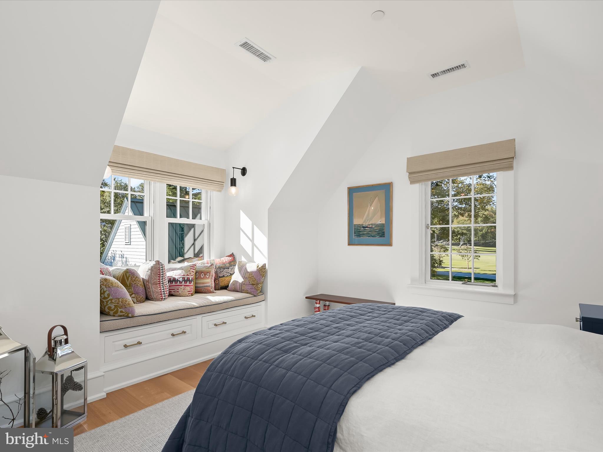 GIBSON ISLAND - Residential