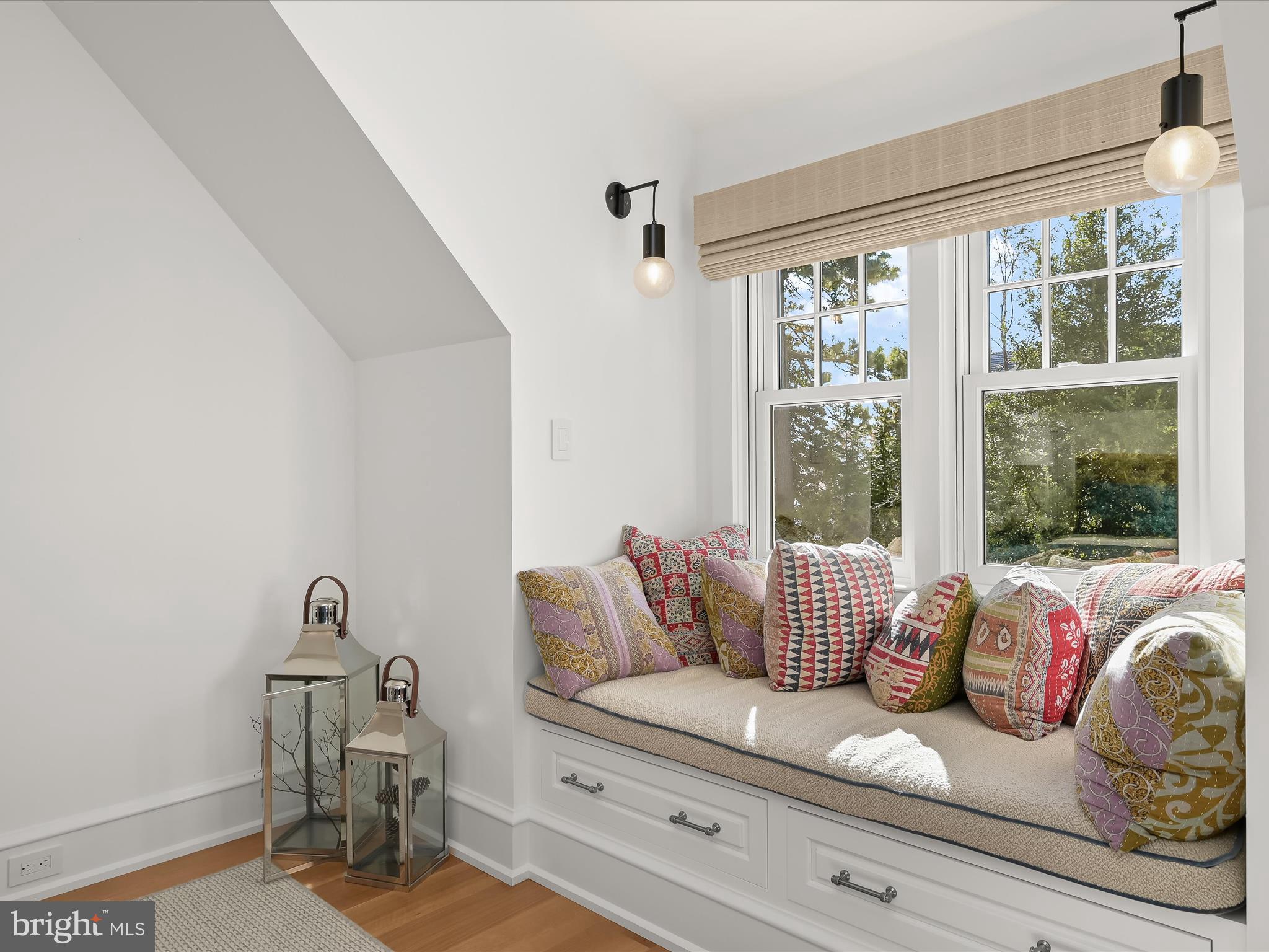 GIBSON ISLAND - Residential