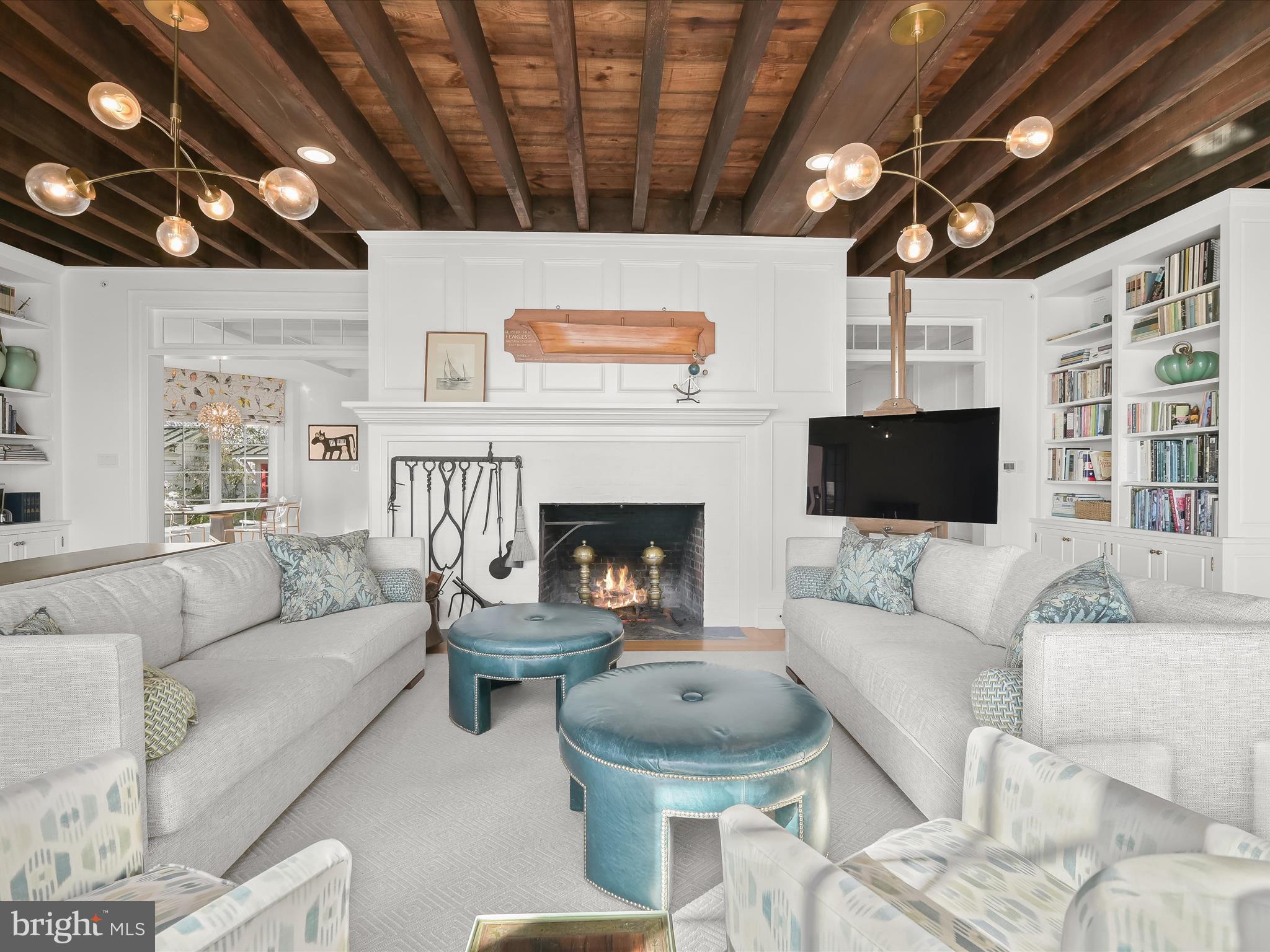 GIBSON ISLAND - Residential