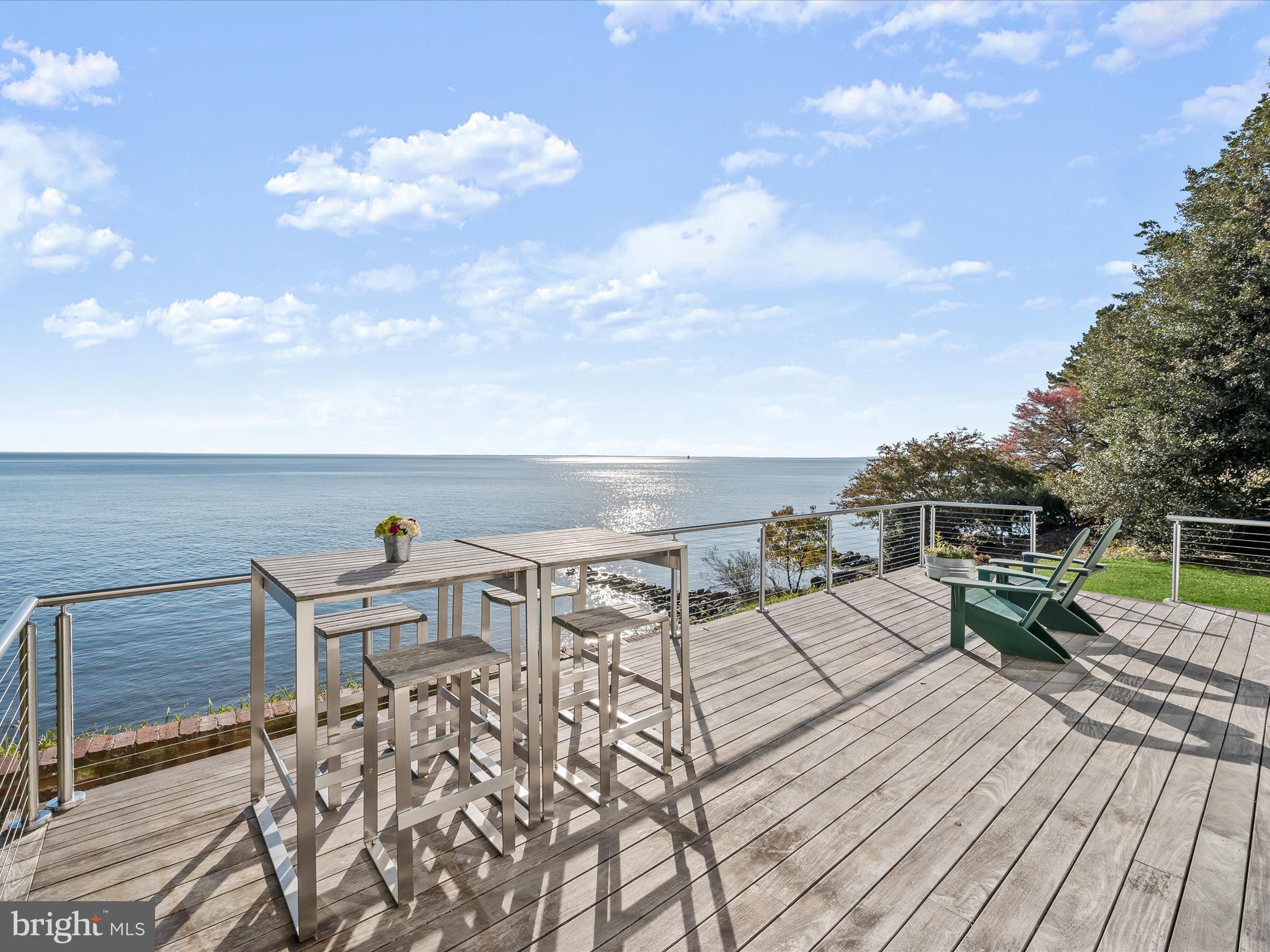 GIBSON ISLAND - Residential