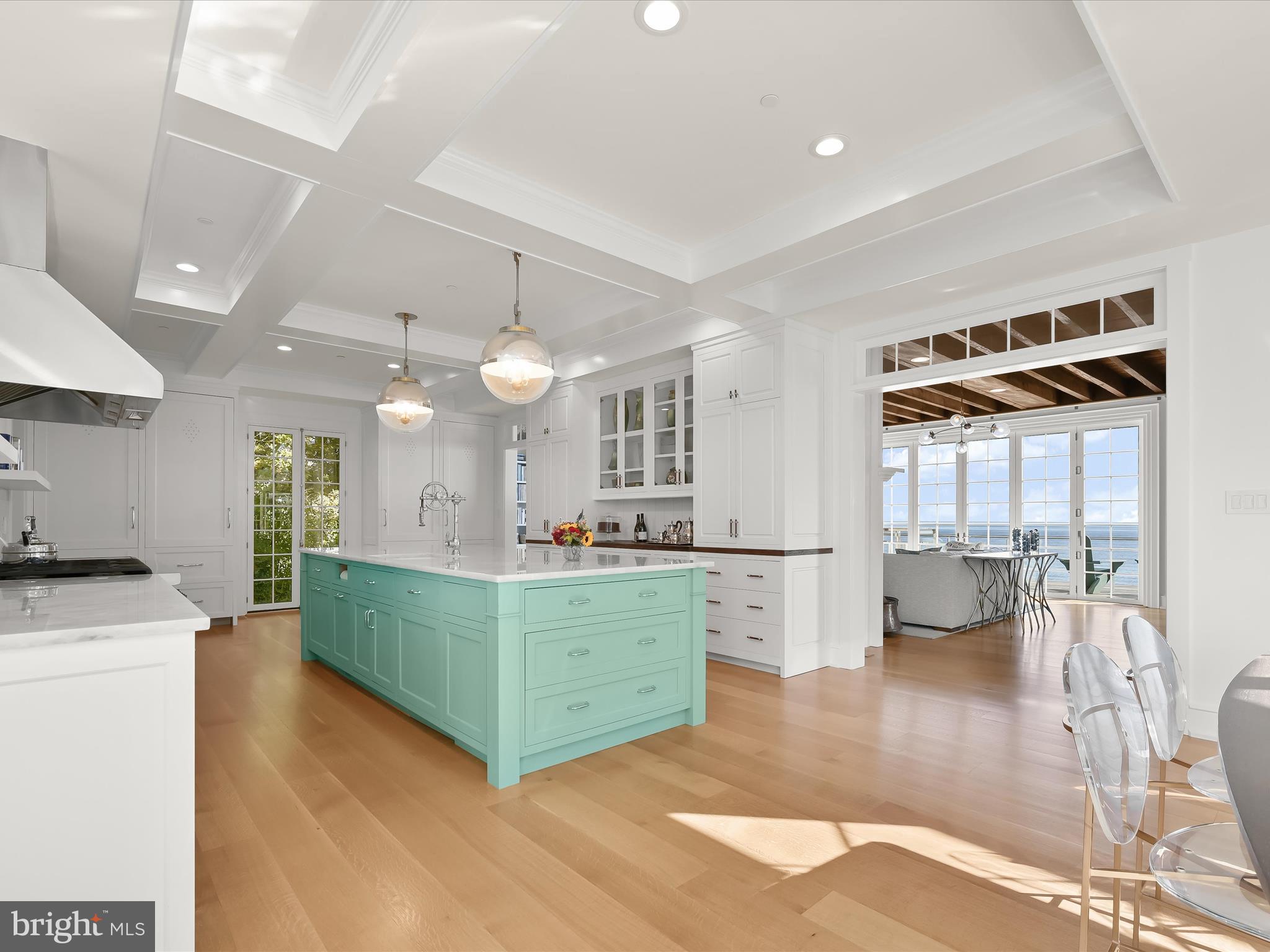 GIBSON ISLAND - Residential