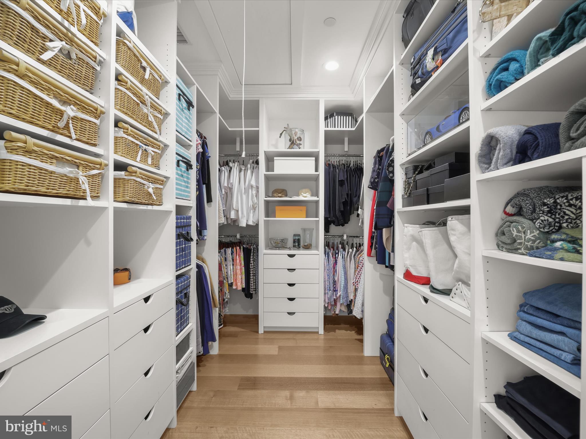 GIBSON ISLAND - Residential