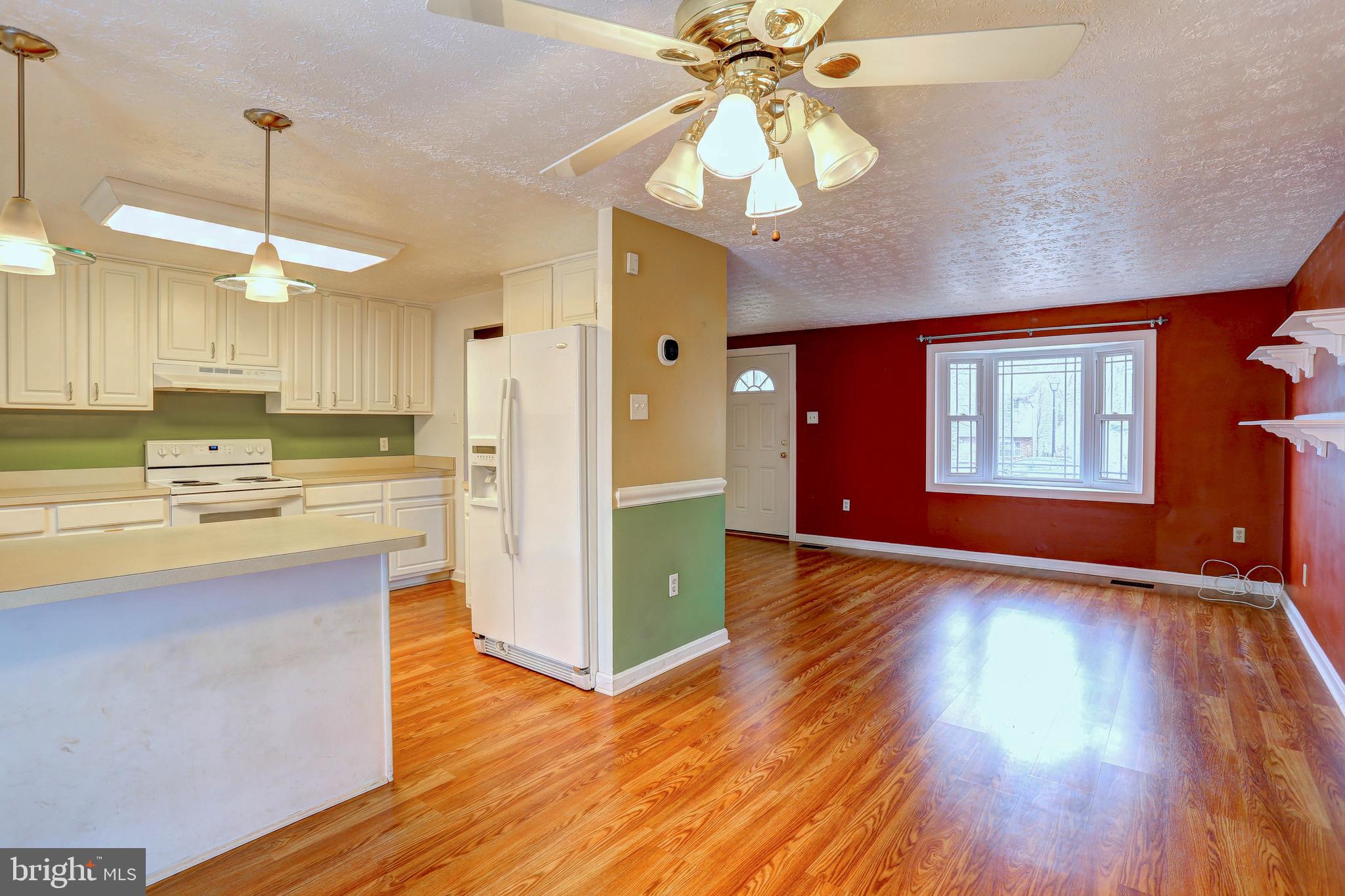 THE PROVINCES - Residential