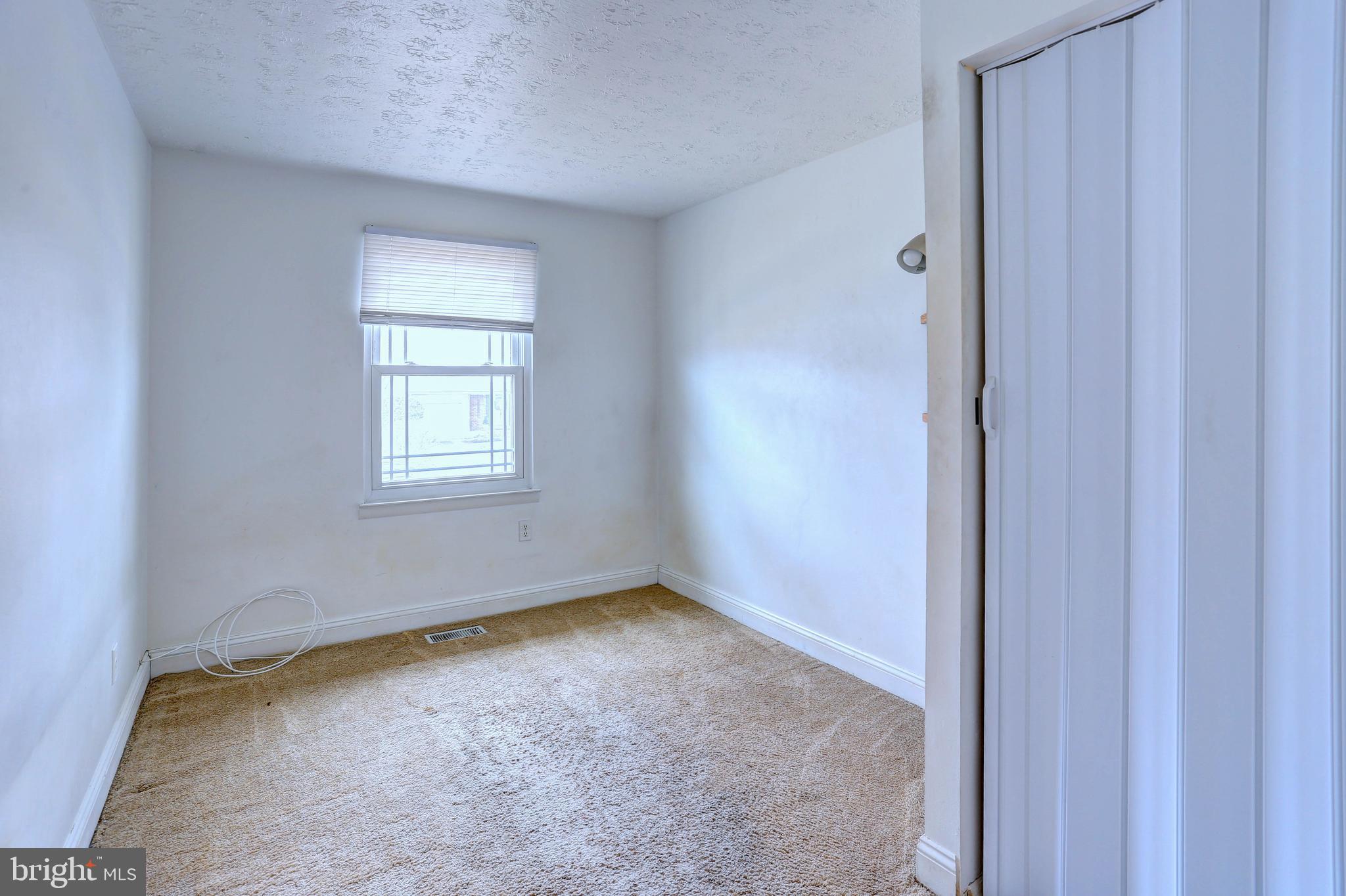 THE PROVINCES - Residential