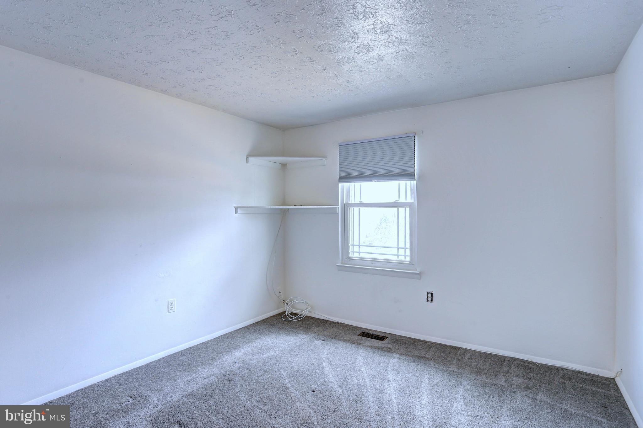 THE PROVINCES - Residential