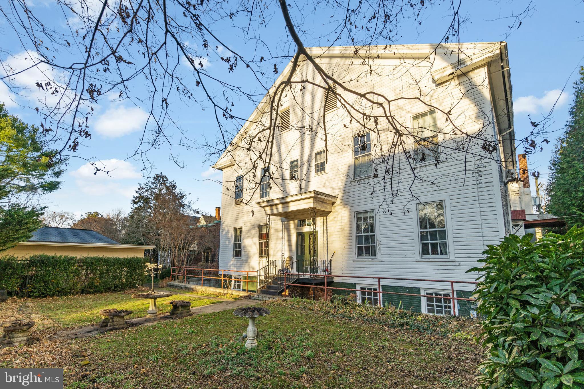 DOWNTOWN FREDERICKSBURG - Residential