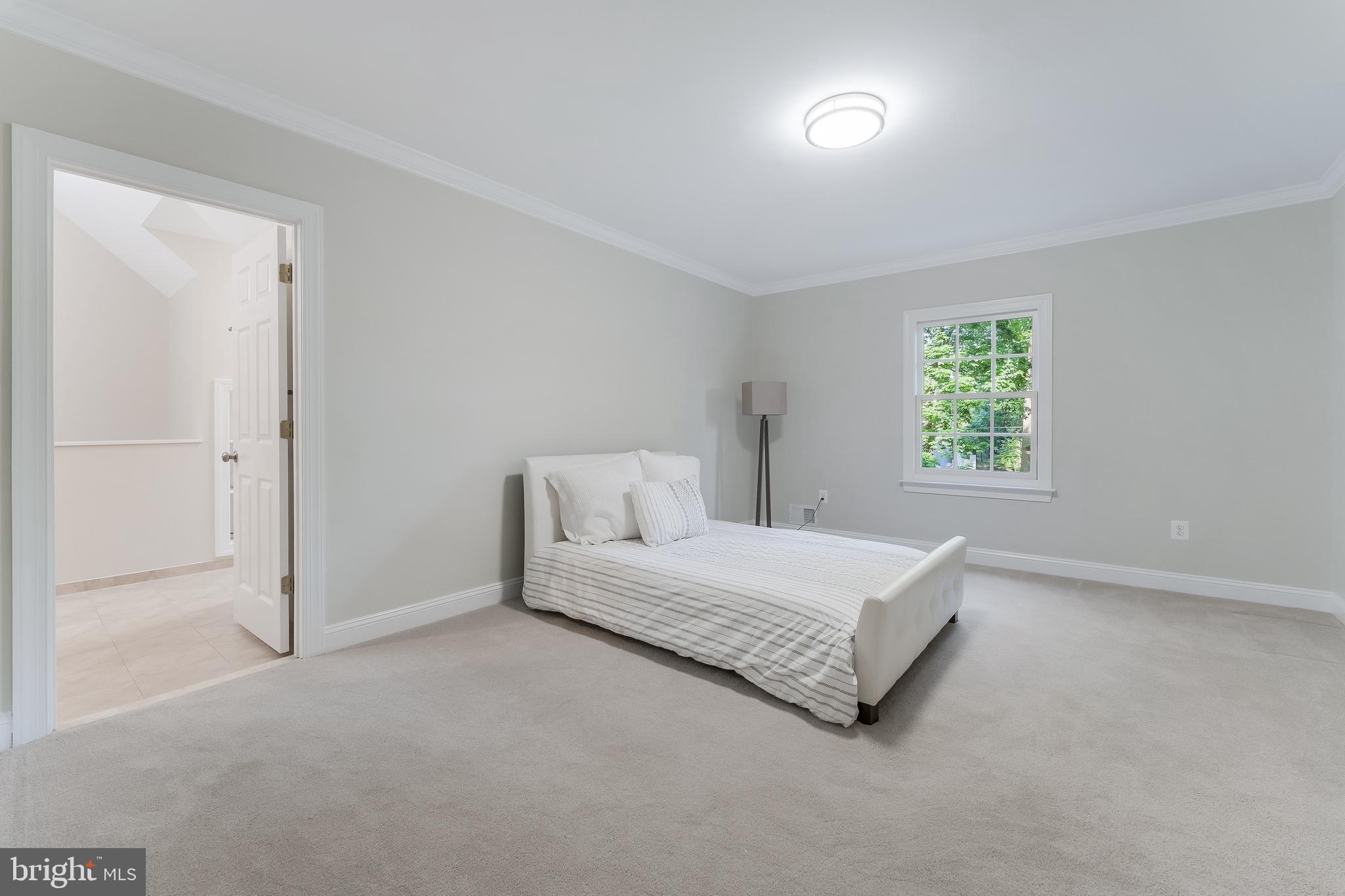 WOODSIDE ESTATES - Residential