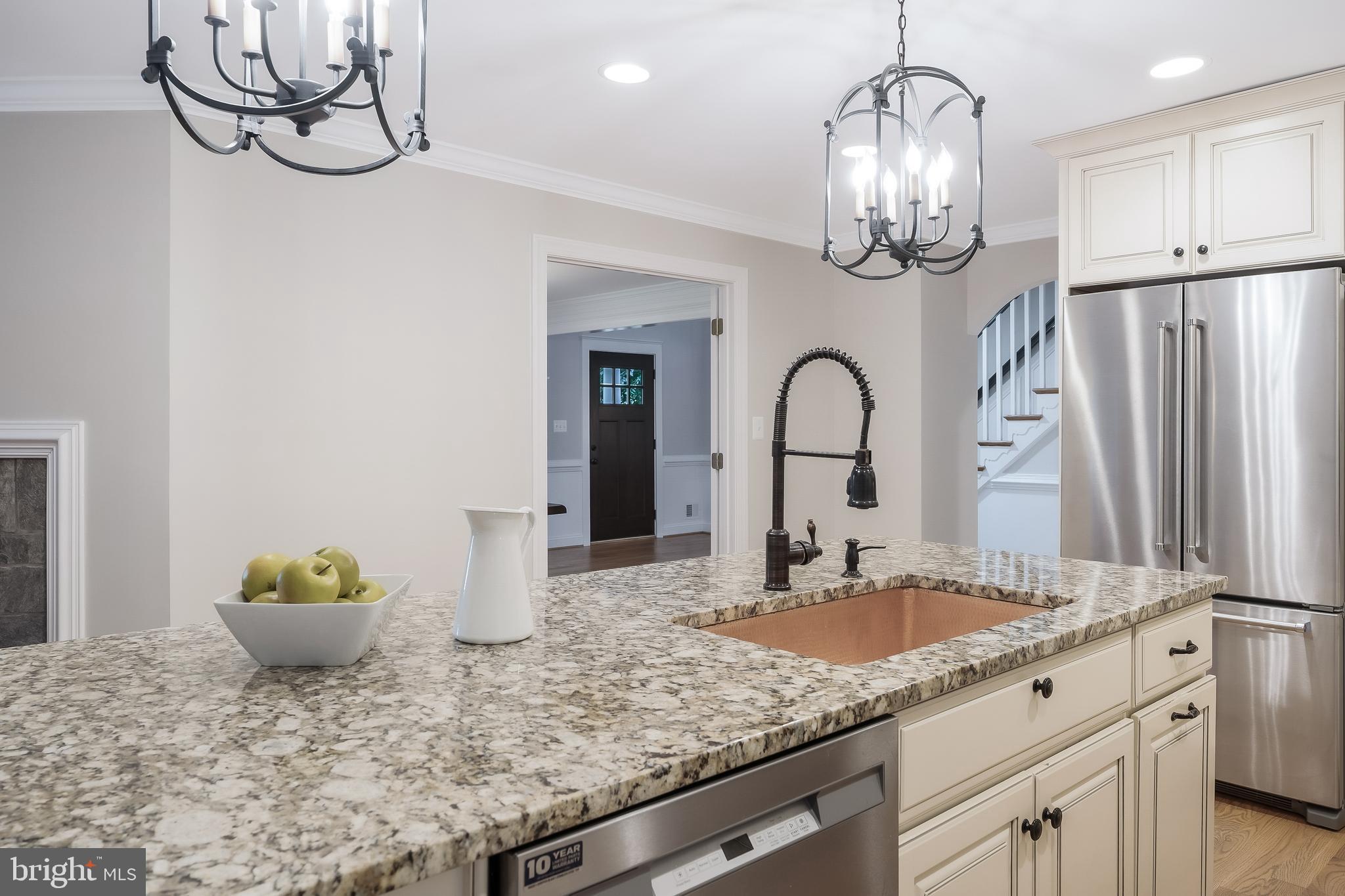 WOODSIDE ESTATES - Residential