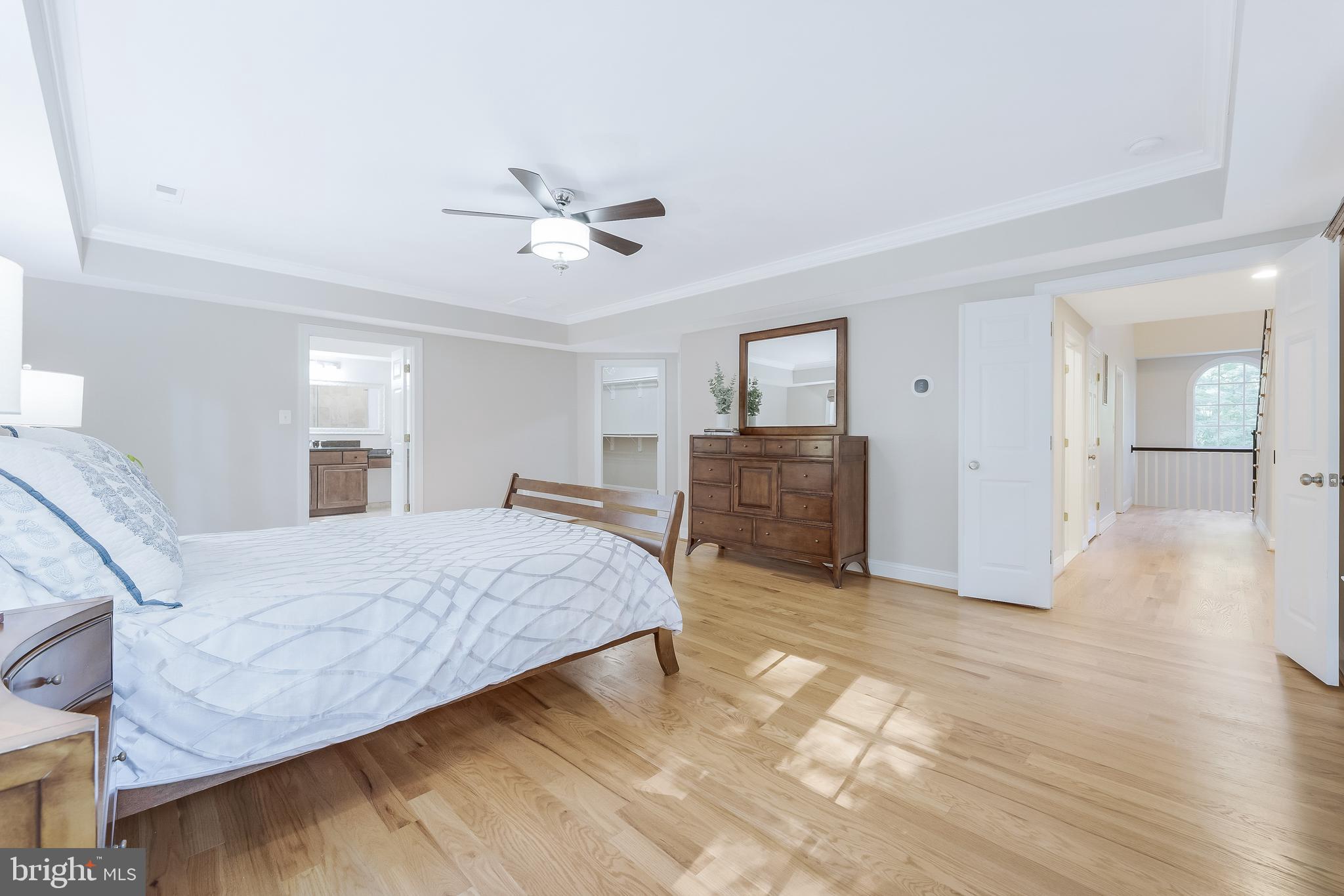 WOODSIDE ESTATES - Residential