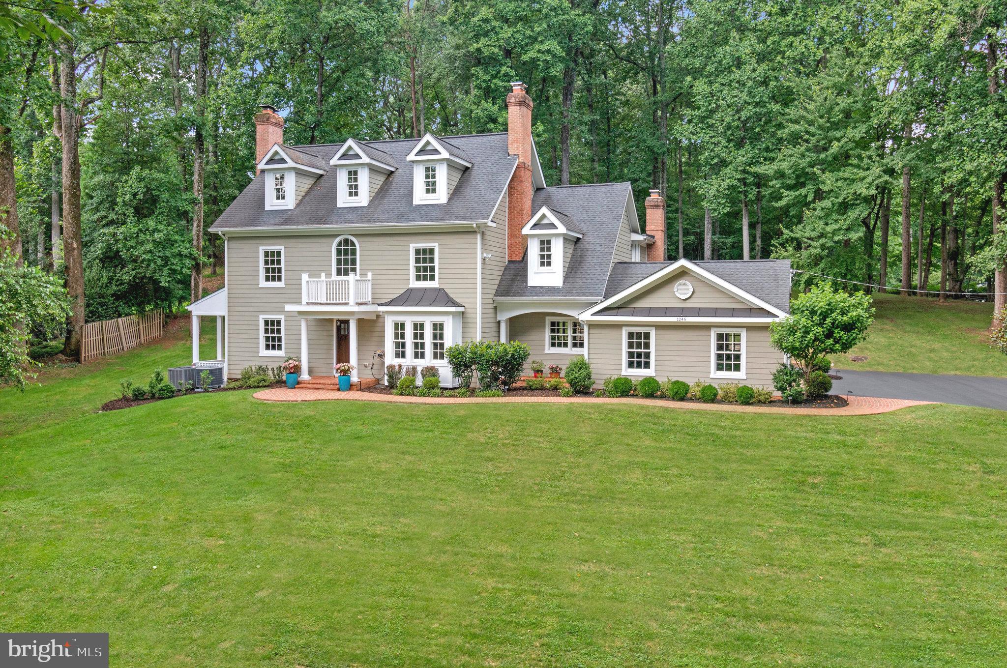 1246 DALEVIEW DRIVE