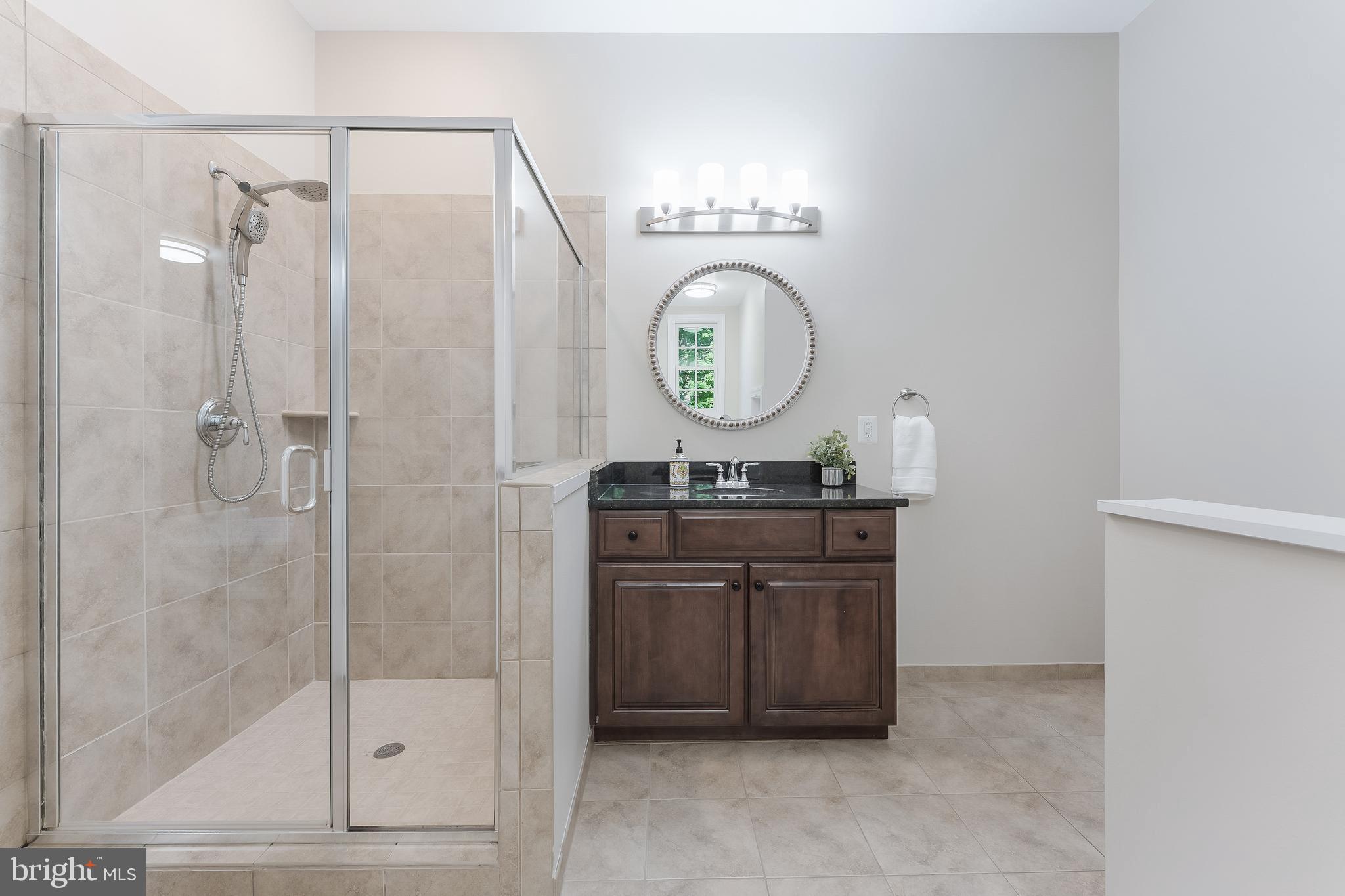 WOODSIDE ESTATES - Residential