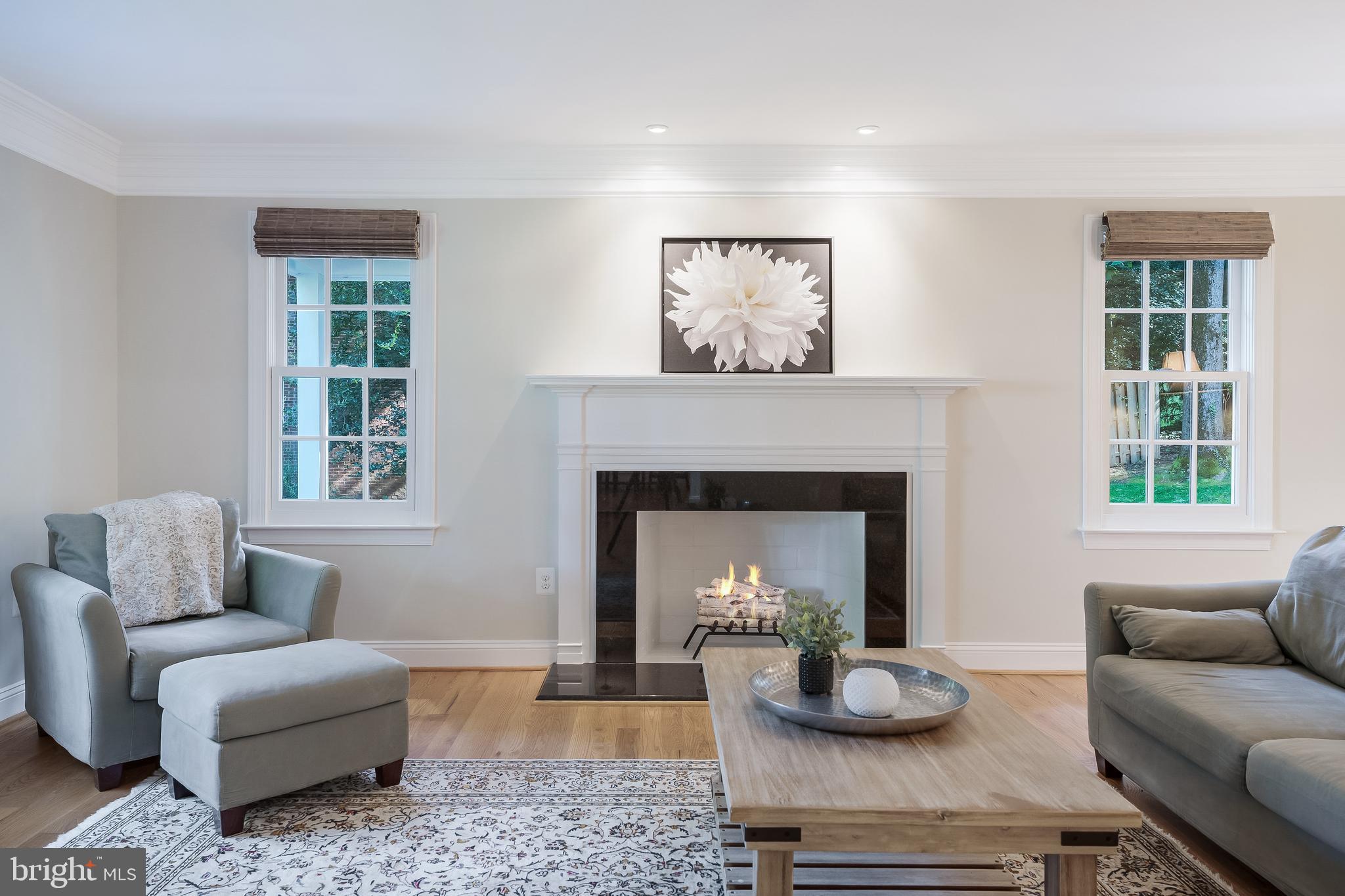 WOODSIDE ESTATES - Residential