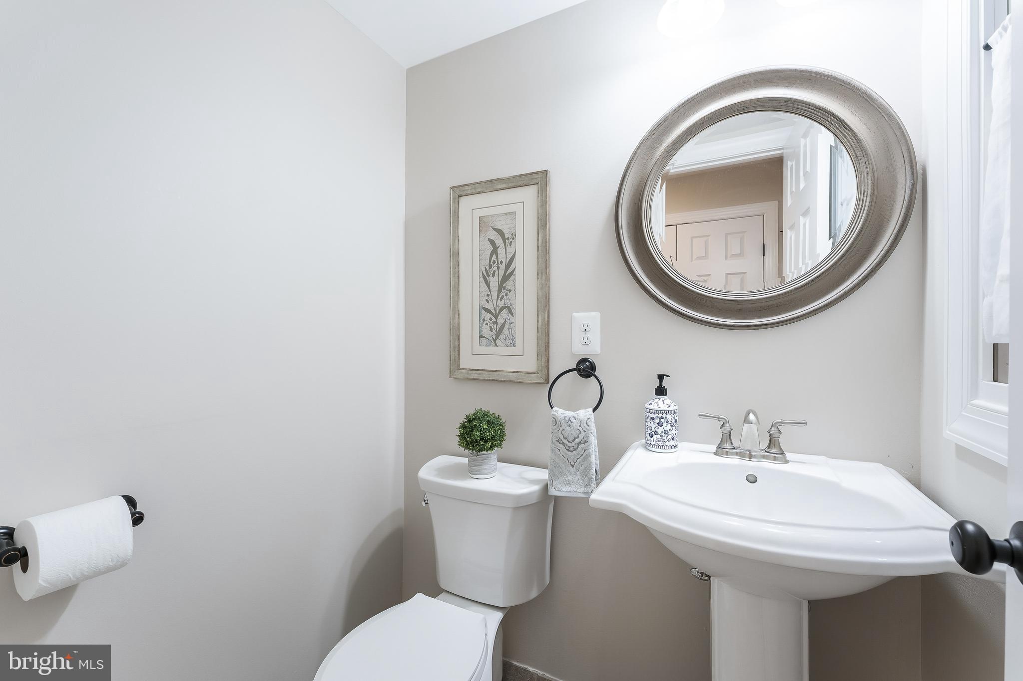 WOODSIDE ESTATES - Residential