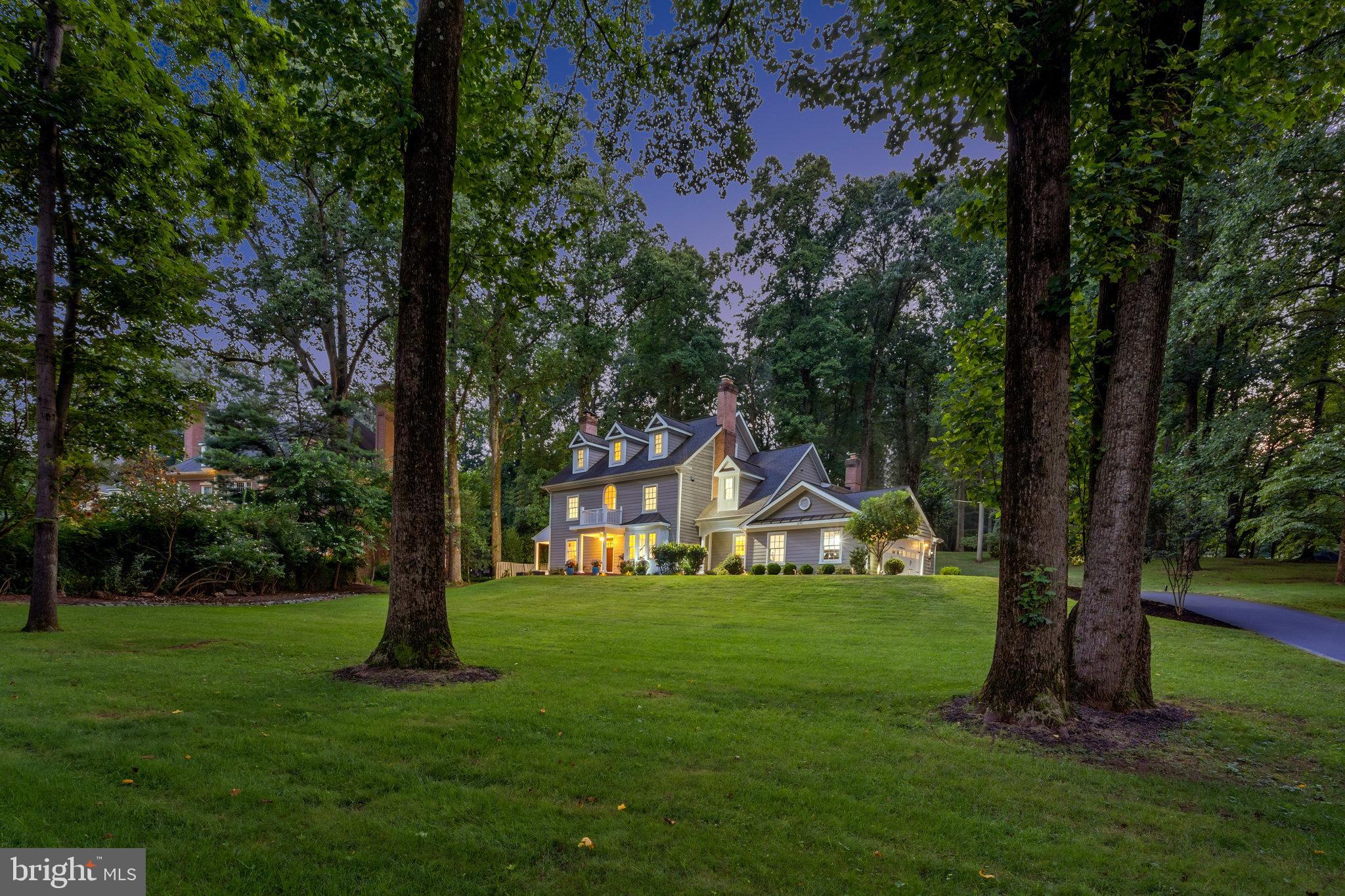 WOODSIDE ESTATES - Residential