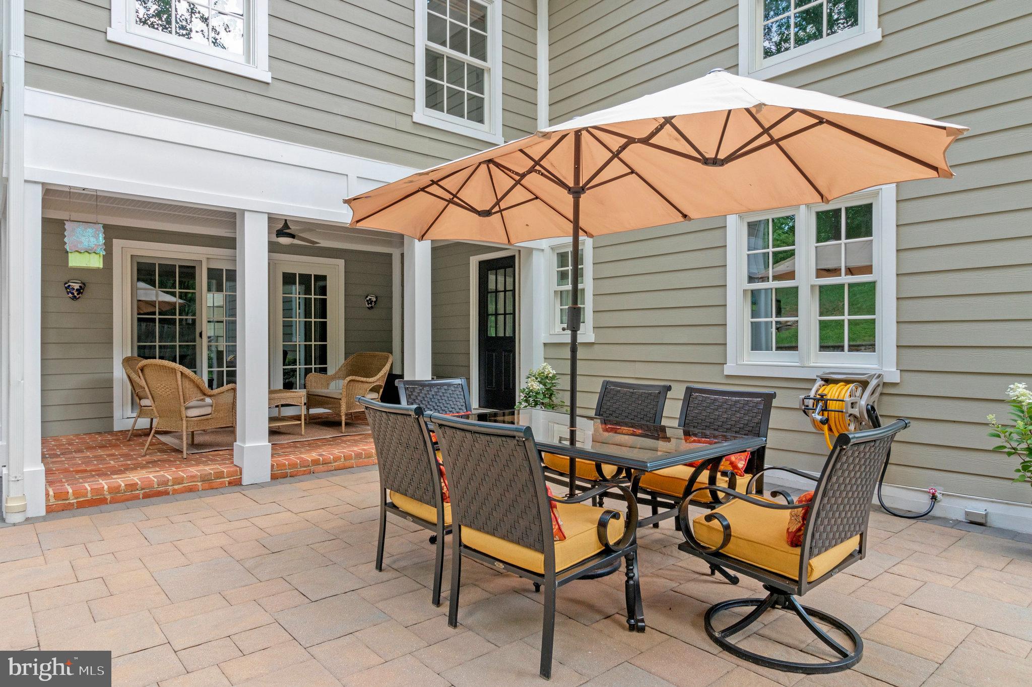 WOODSIDE ESTATES - Residential